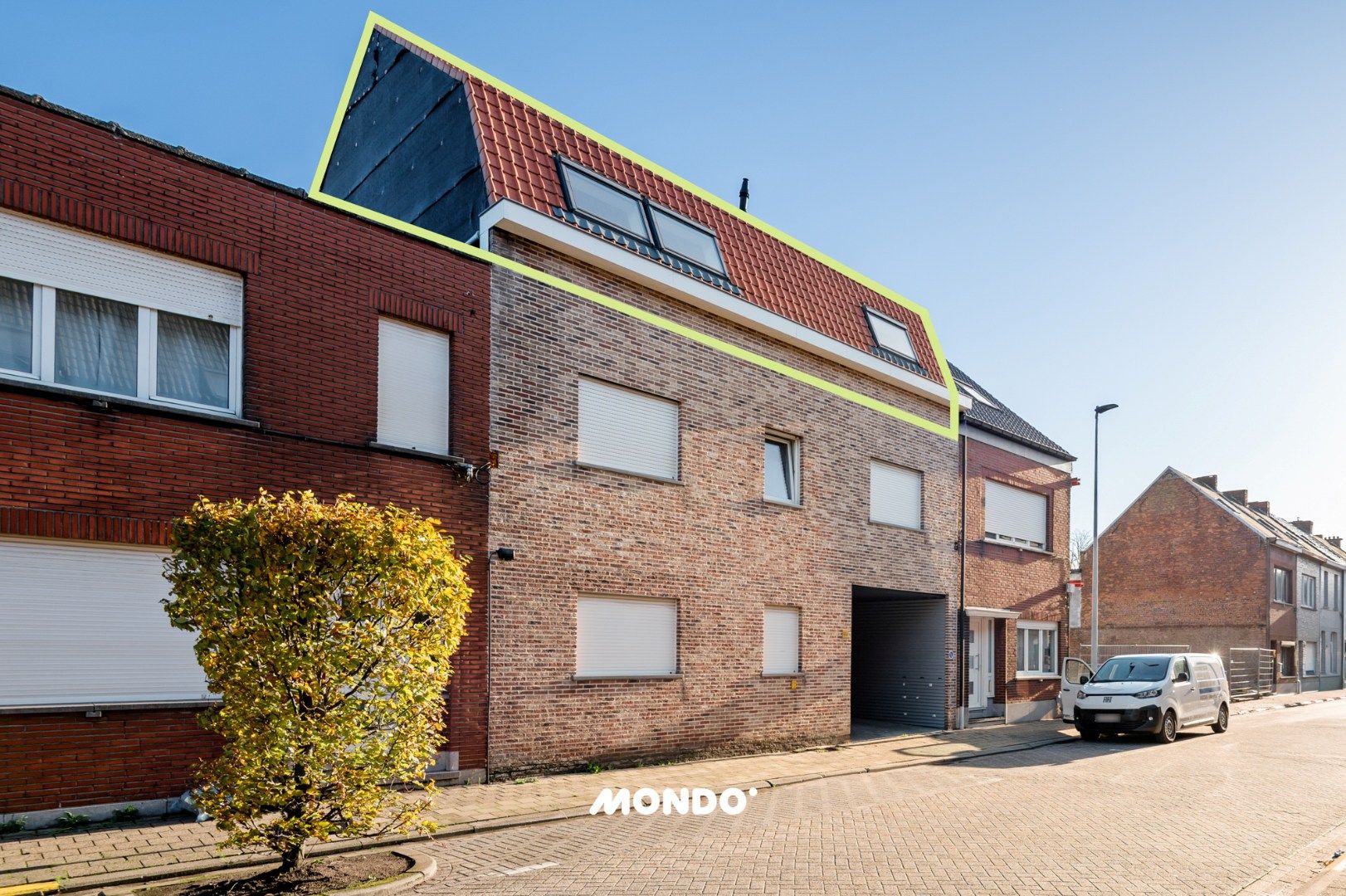 Modern duplex appartement met groot terras te Willebroek! foto {{pictureIndex}}