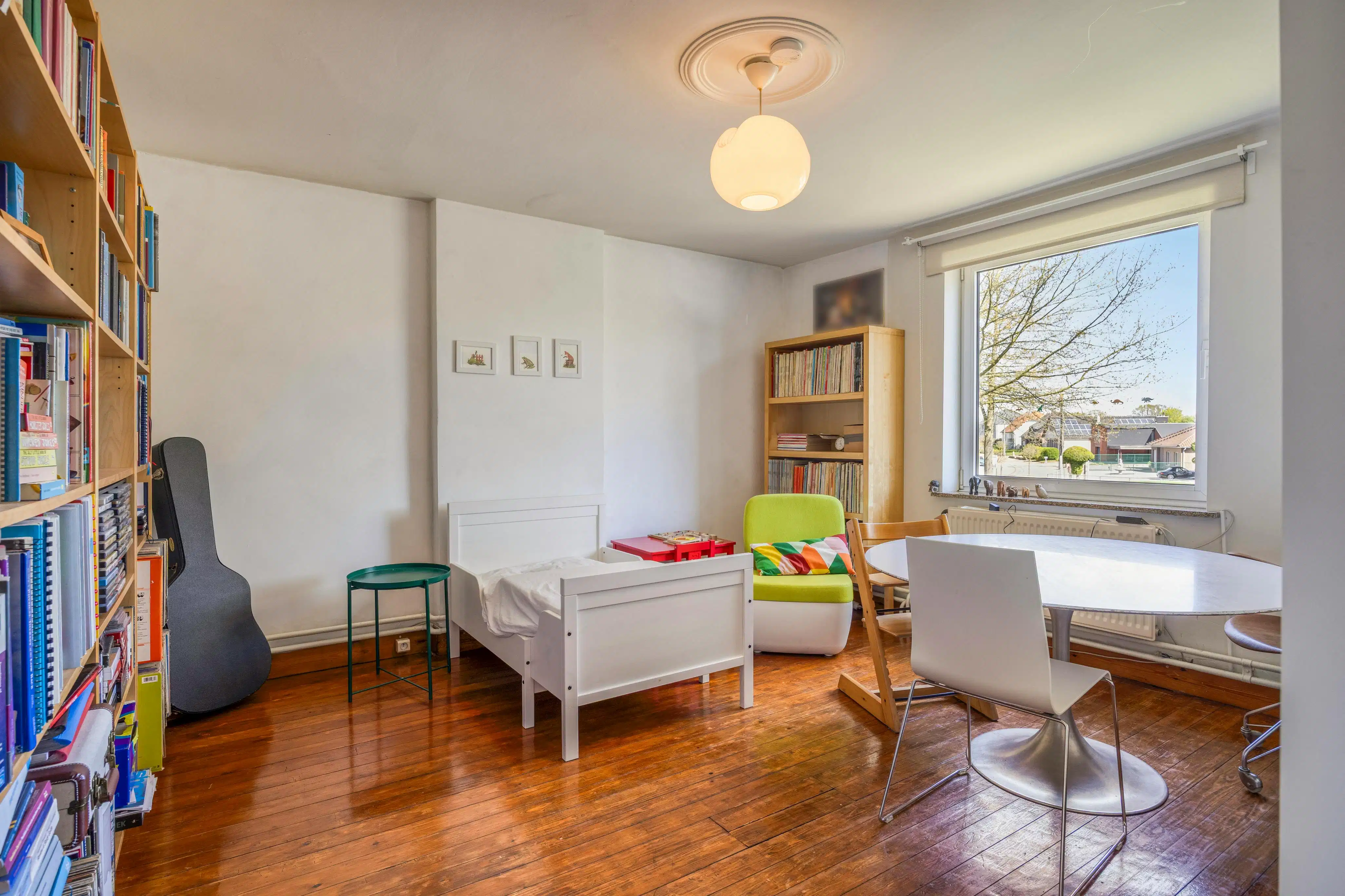 Instapklare gezinswoning met 5 slaapkamers en ruime tuin foto 16