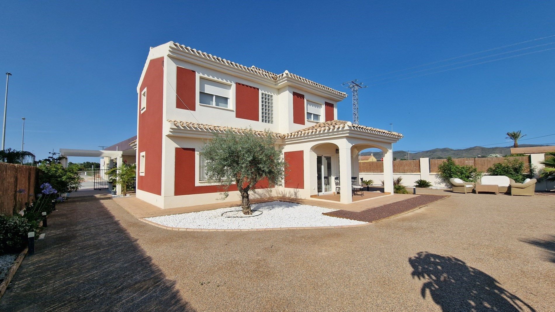 Ruime vrijstaande villa's verdeeld over twee verdiepingen in Lorca, Murcia foto 11