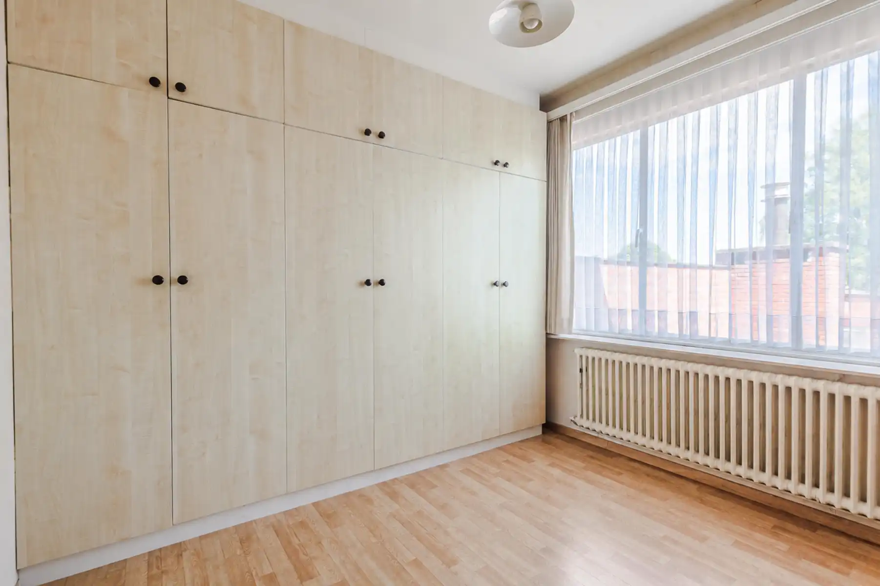 Karaktervolle te renoveren halfopen bebouwing op toplocatie foto 17