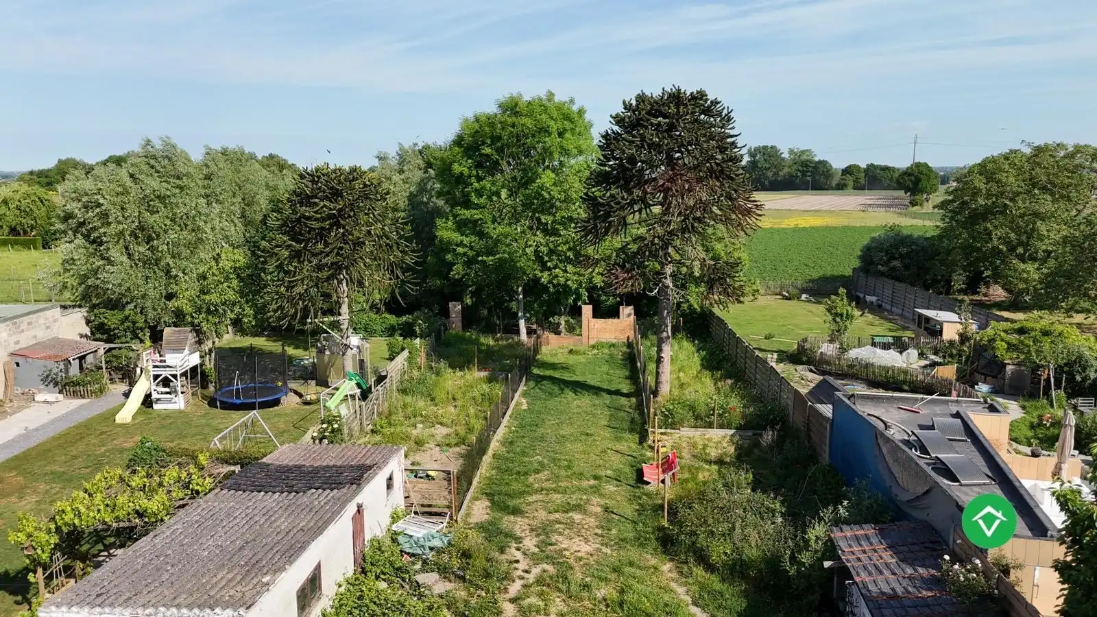 Ruime gezinswoning op perceel van 1126 m²  - tal van mogelijkheden! foto 20