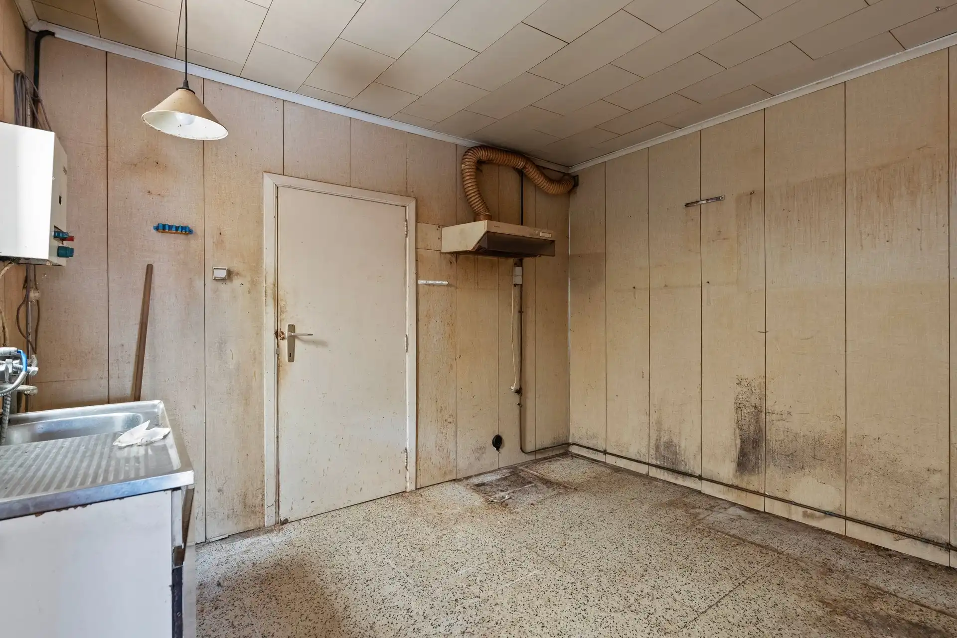 te renoveren rijwoning met potentieel foto 8