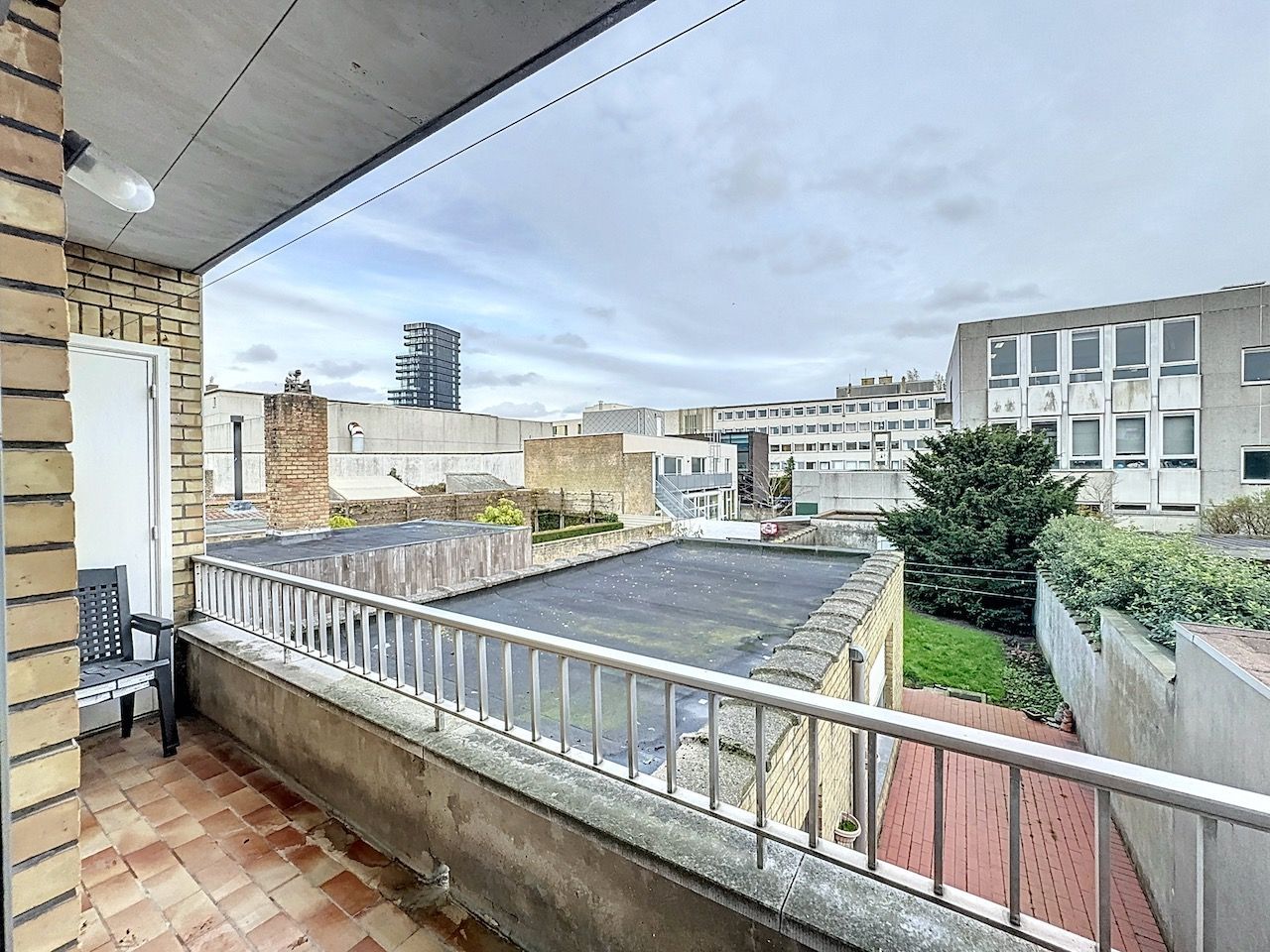 Twee slaapkamerappartement in een zijstraat van het Maes- en Boereboomplein. foto 18