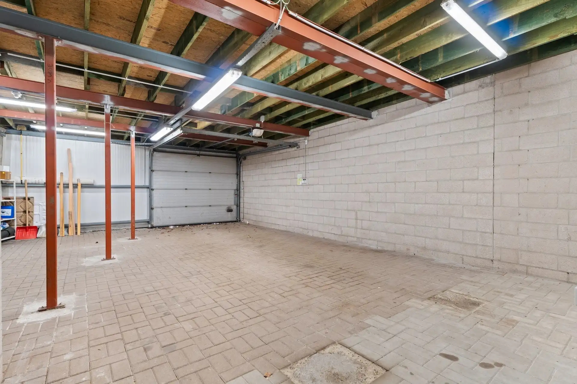 Zeer ruim duplex appartement met groot terras, beroepsruimte en garage van 70m² foto 26