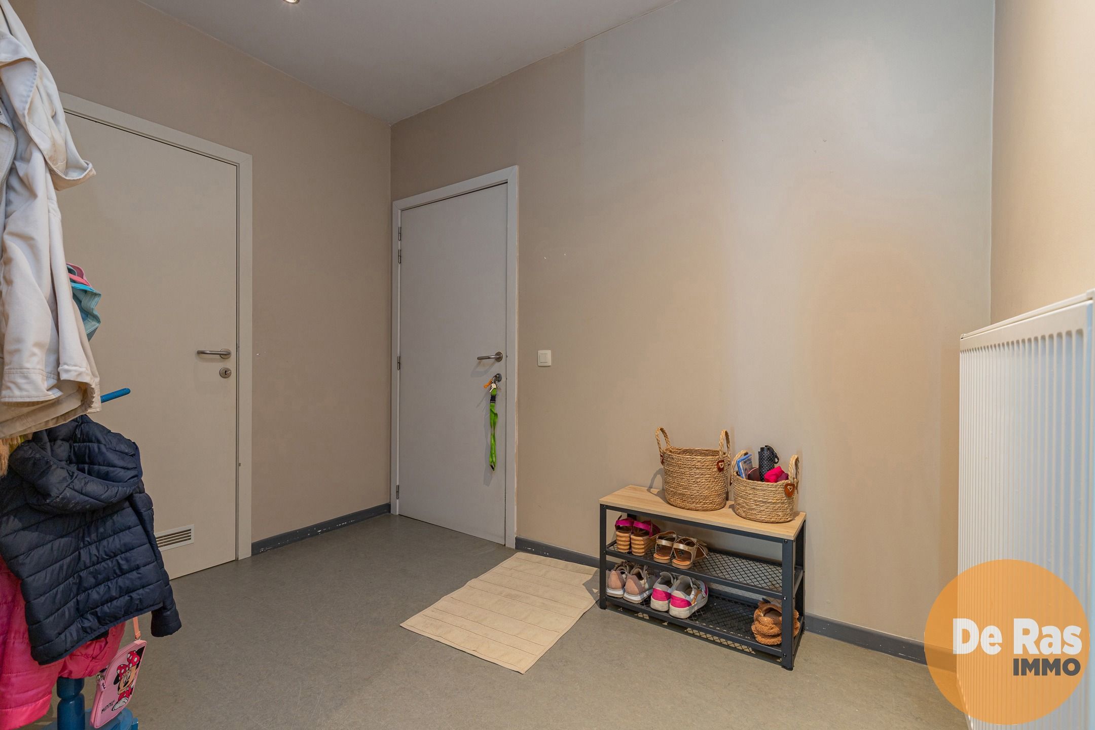 HERZELE - Gelijkvloers appartement met 2 slaapkamers en tuin foto 2