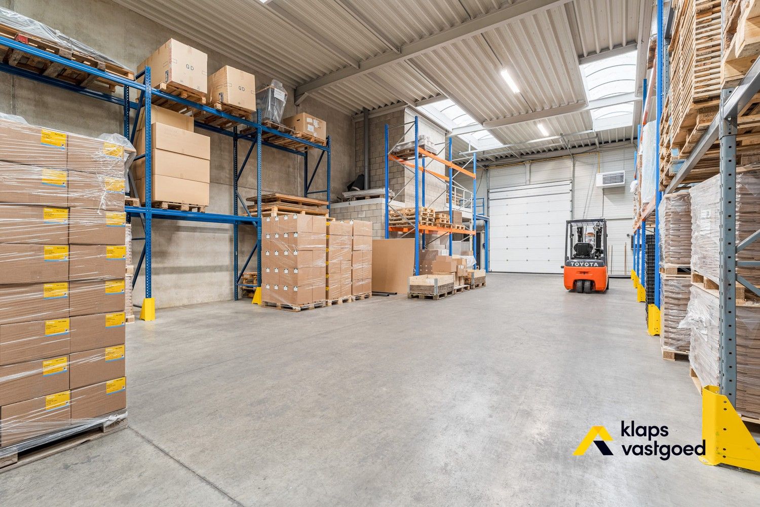 Knappe industriële hal op het bedrijventerrein van Rotem foto 32