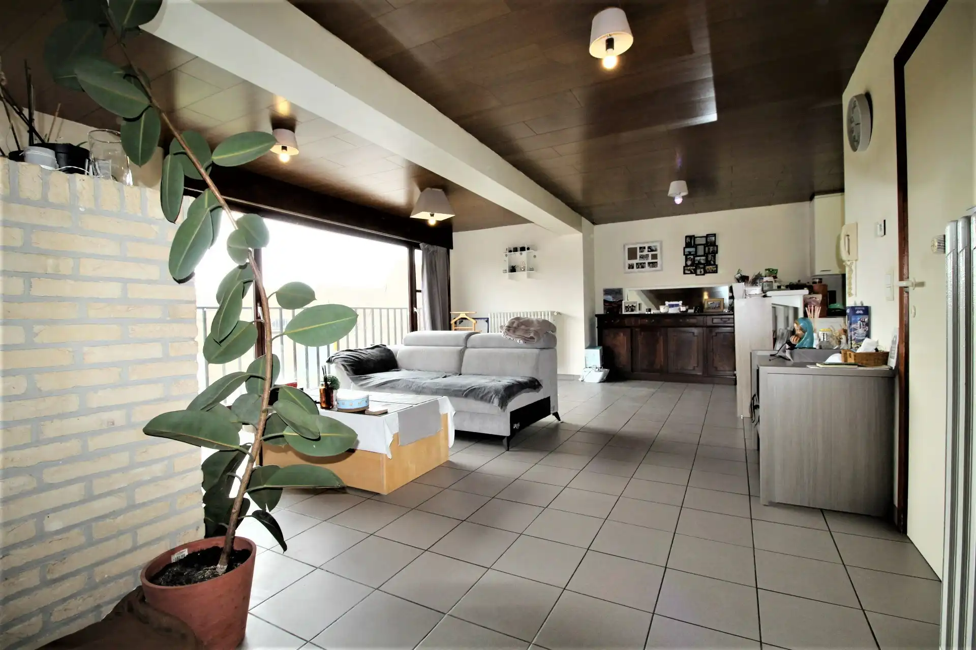 Appartement met 2 slaapkamers en autostaanplaats in Ooigem foto 4