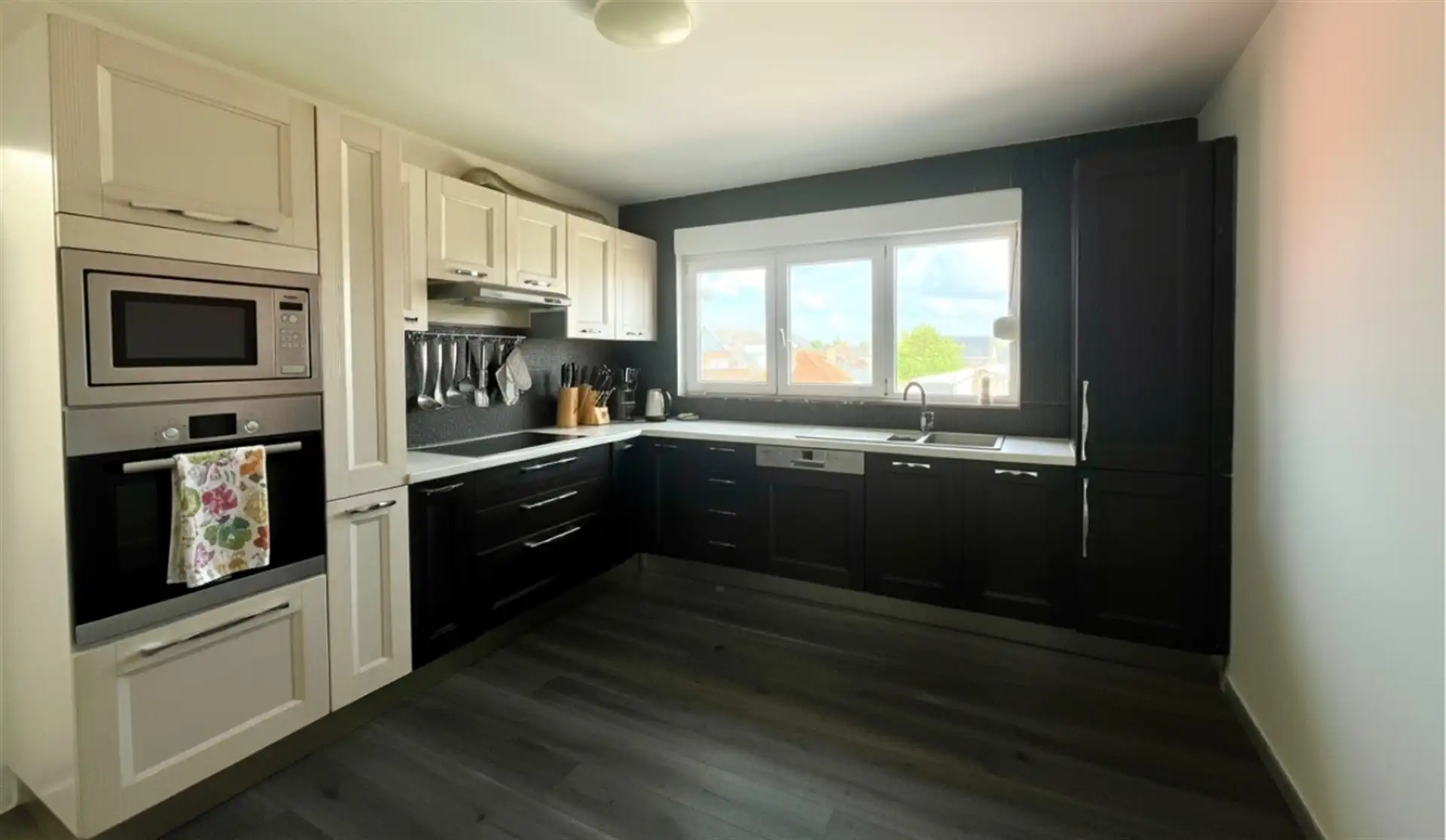 Hoofdfoto van de publicatie: Lichtrijk en ruim appartement in hartje Kortenberg