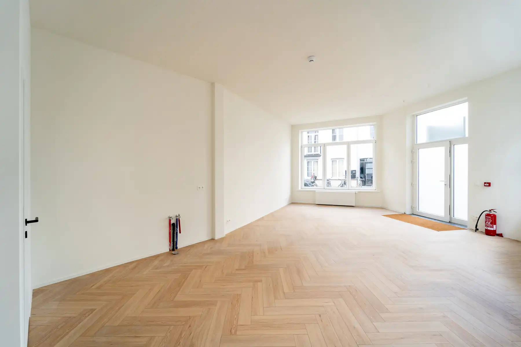 Gelijkvloers kantoorruimte op toplocatie foto 2