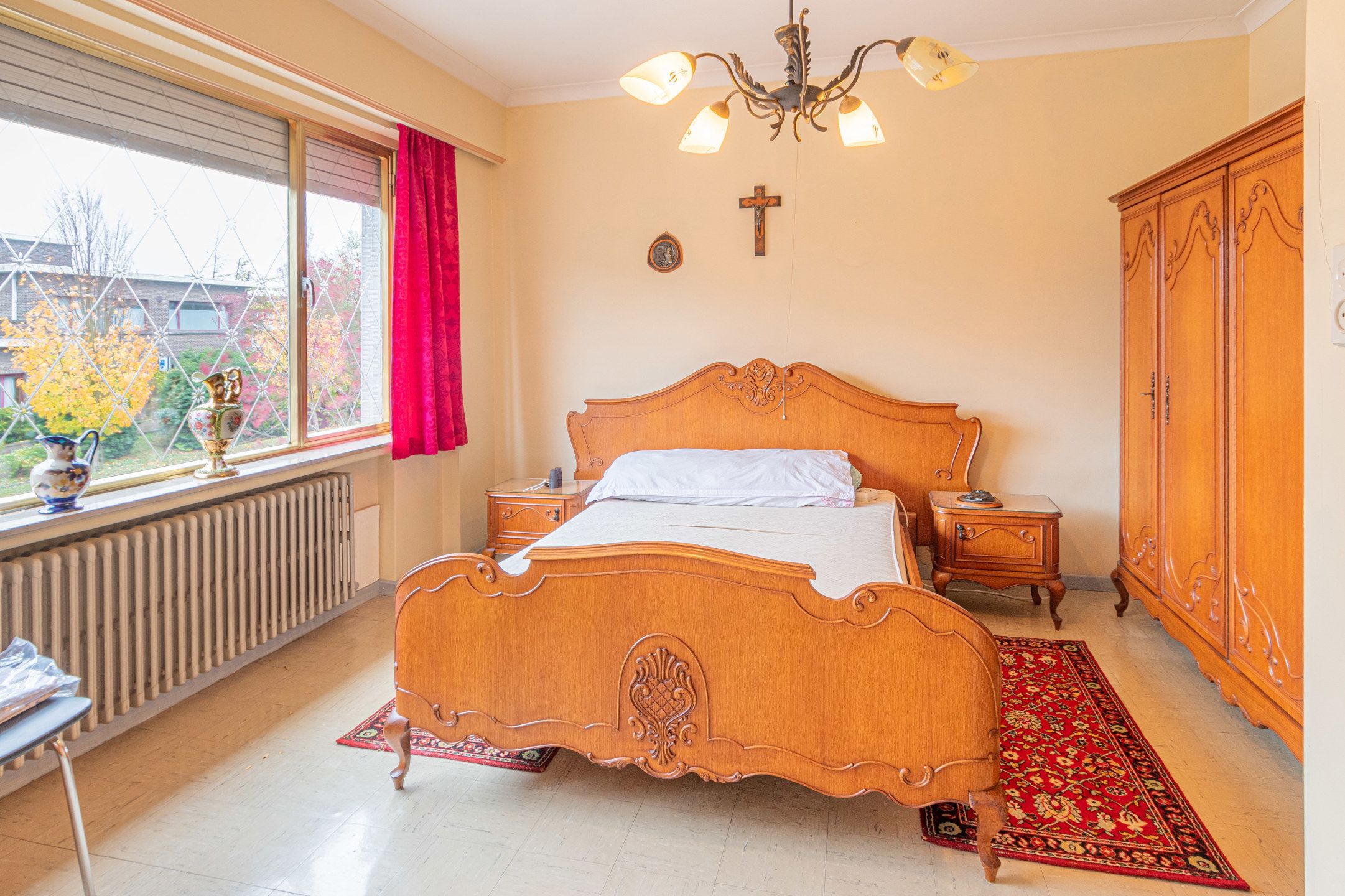 Ruime op te frissen woning met garage en tuin  foto 9