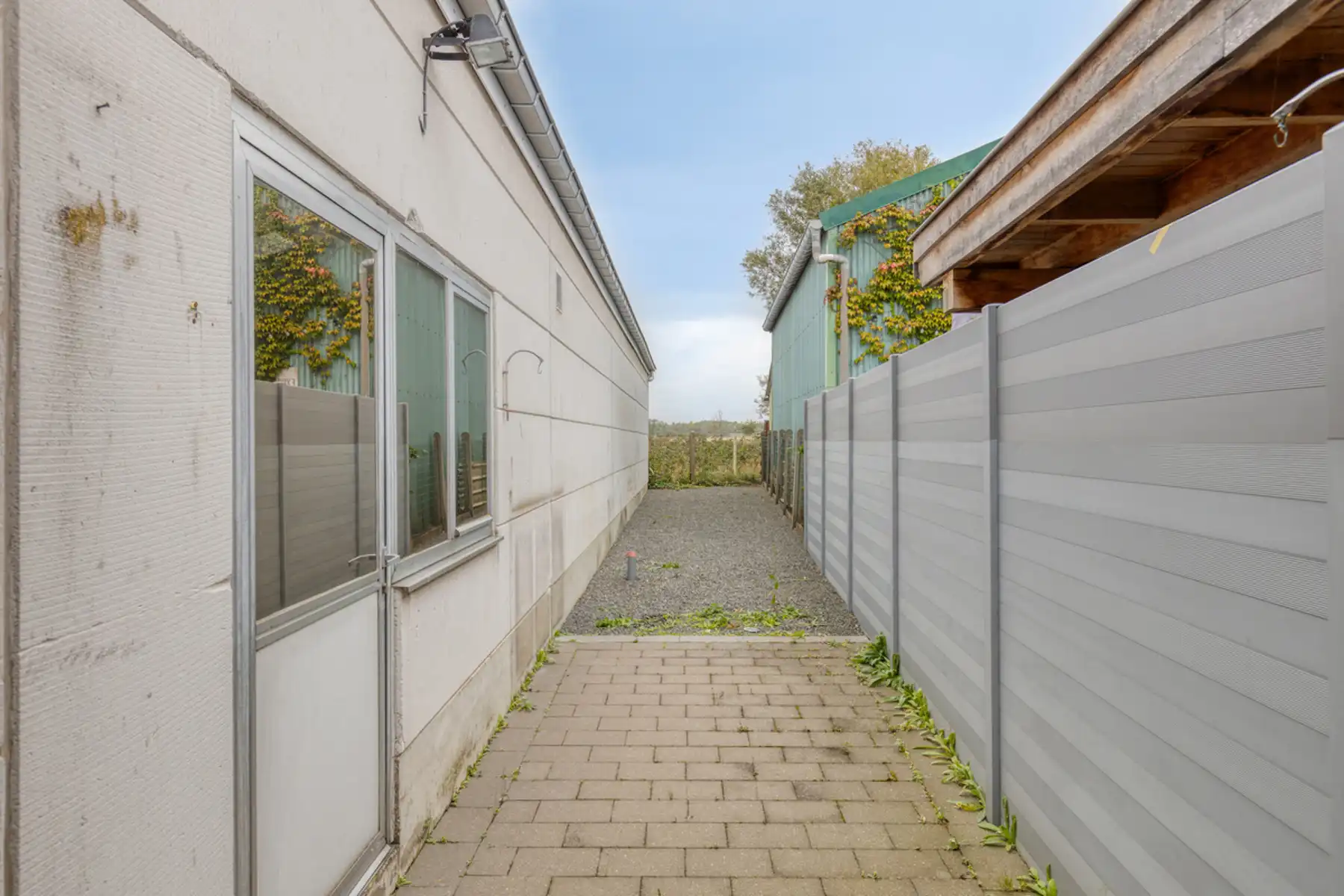 Woning met atelier en 4 slaapkamers in Buggenhout foto 27