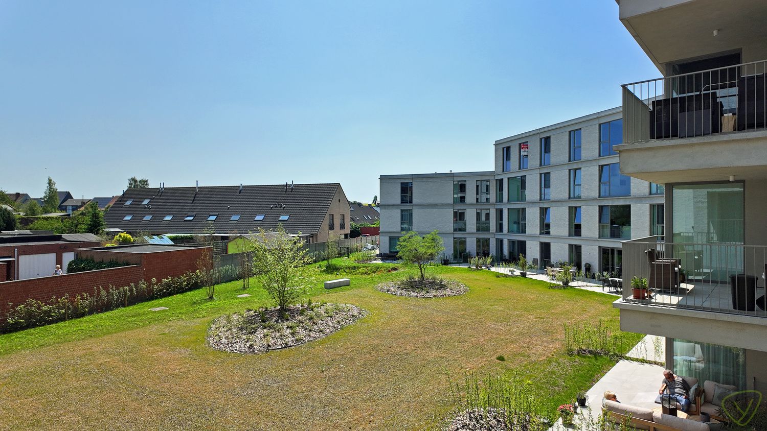 Nieuwbouwappartement met terras en parkeerplaats in het Molenpark te Eeklo! foto 12