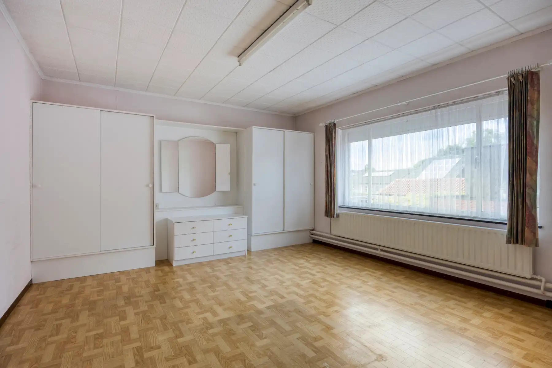 Woning met renovatiepotentieel in het centrum van Hechtel! foto 16