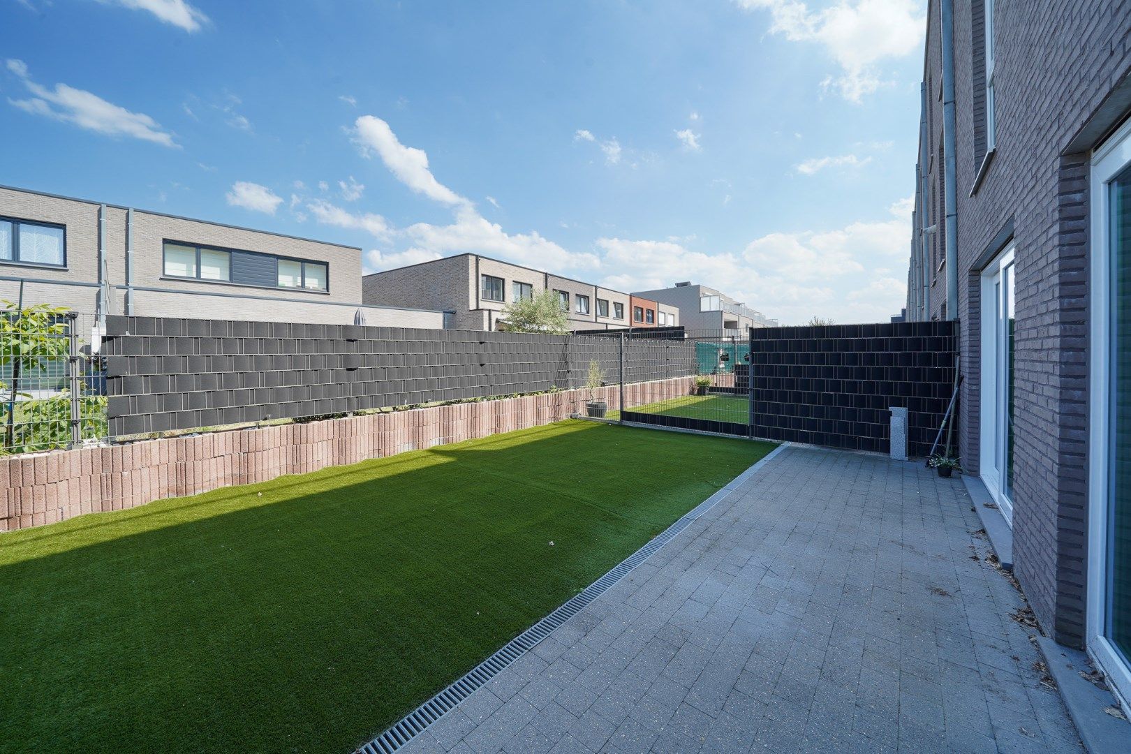 Recent gelijkvloers 2-slaapkamer appartement vlakbij de Spuikom te Bredene foto 12