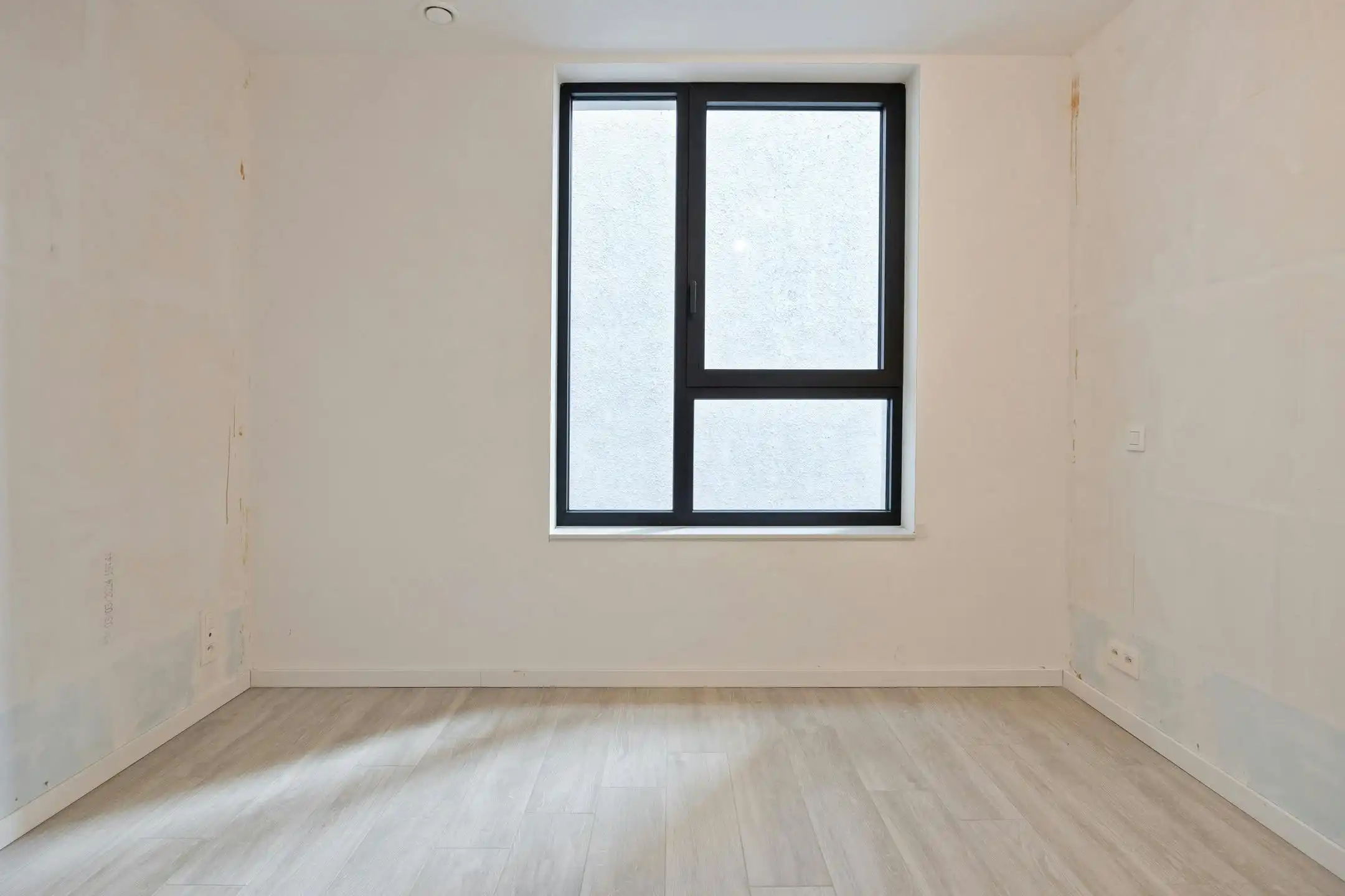 Nieuwbouwappartement met twee slaapkamers te koop in Antwerpen  foto 12