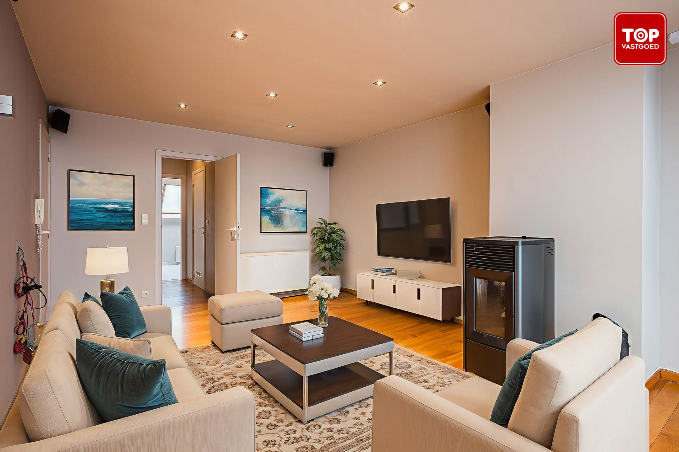 Instapklaar 2 slaapkamer appartement met garage in kleinschalig gebouw foto 5