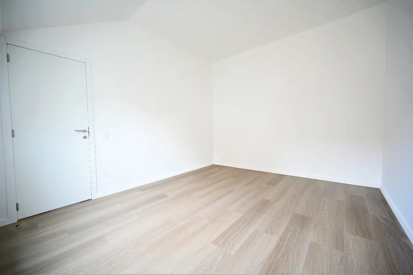 MODERN DAKAPPARTEMENT OP BOOGSCHEUT STRAND EN SHOPPING BLANKENBERGE foto 8
