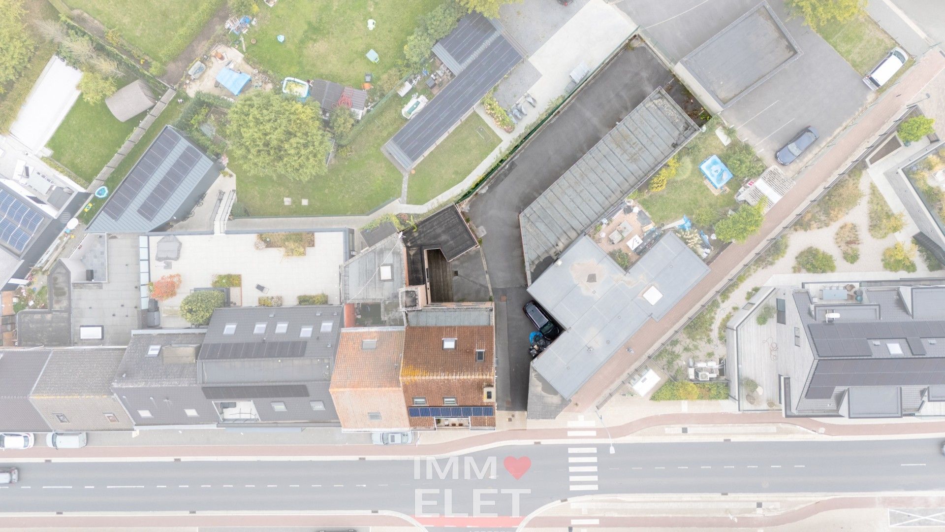 RESIDENTIE | 3 APPARTEMENTEN MET TERRAS |6 GARAGES foto 3