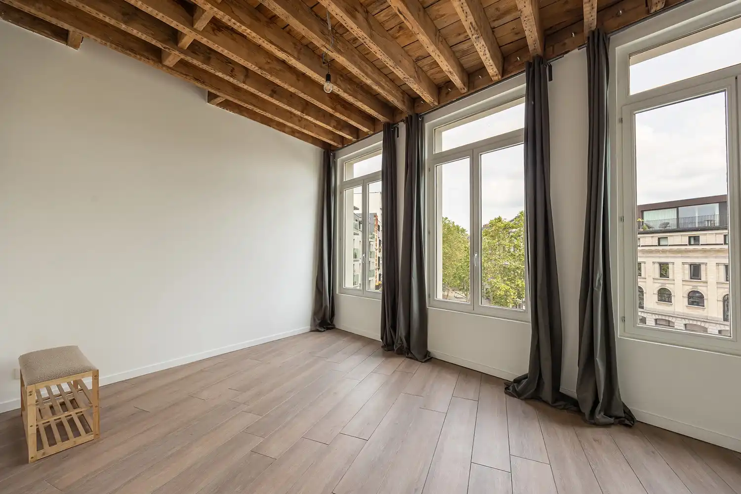 Instapklaar 1-slaapkamer appartement tussen Eilandje en centrum mét terras foto 9