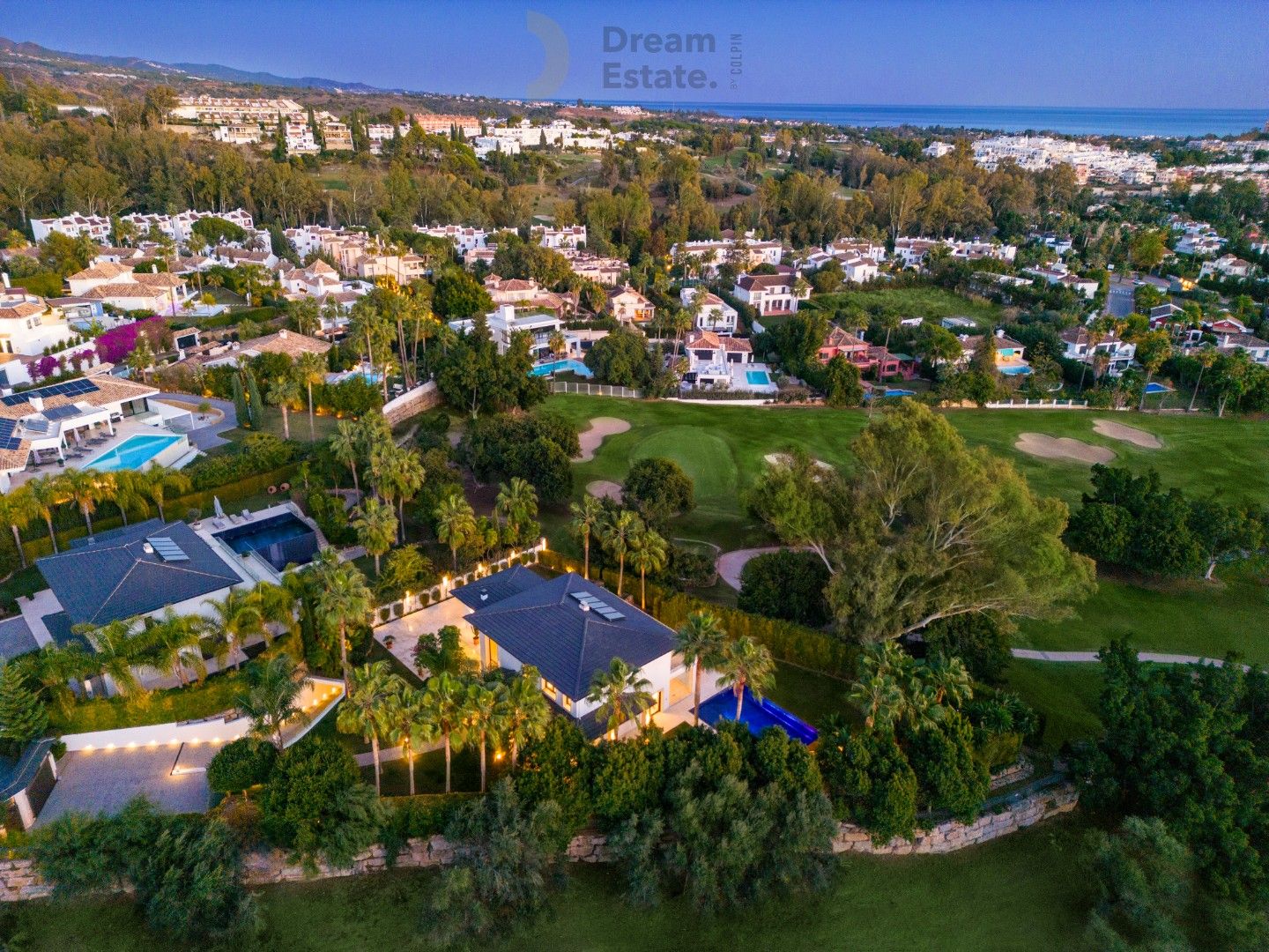 Villa met prachtig uitzicht op de golfbaan de berg La Concha, Marbella. foto 26