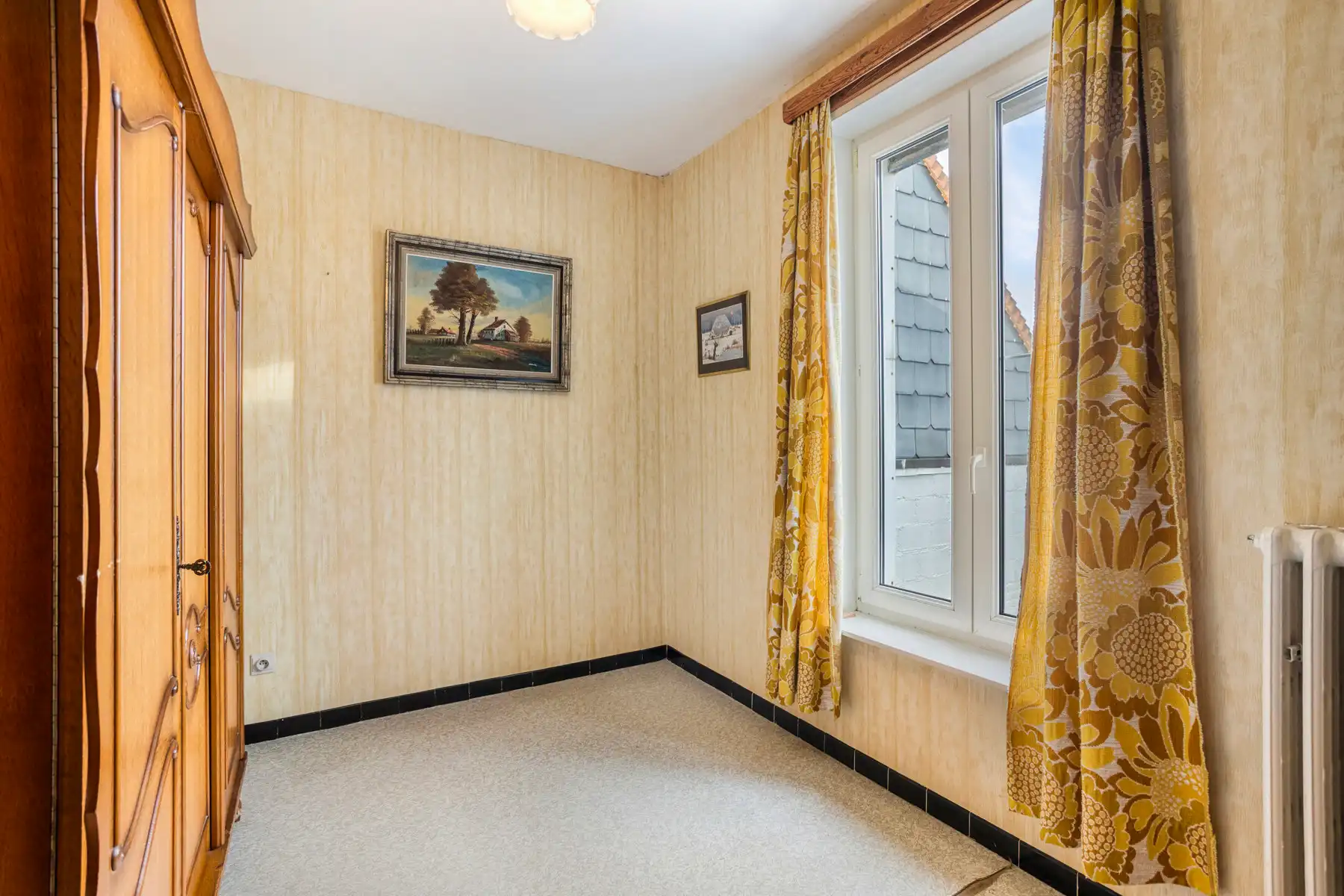 Landelijke driegevelwoning met garage en tuin foto 15