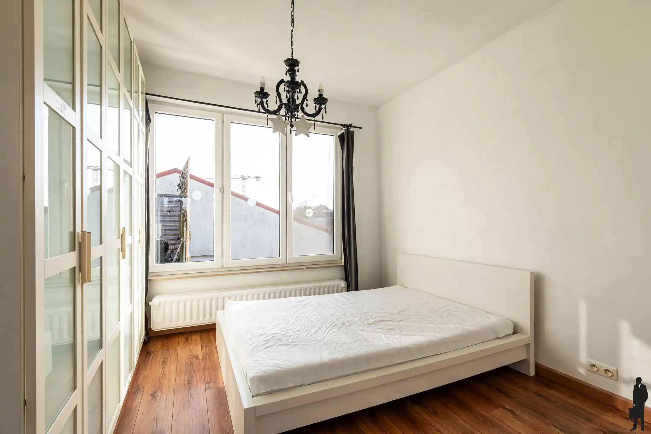 Multifunctionele woning met magazijn en showroom foto 12