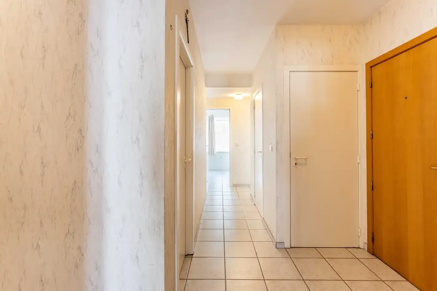 Ruim 3 slaapkamer appartement van maar liefst 125m² in centrum Zwevegem foto 4