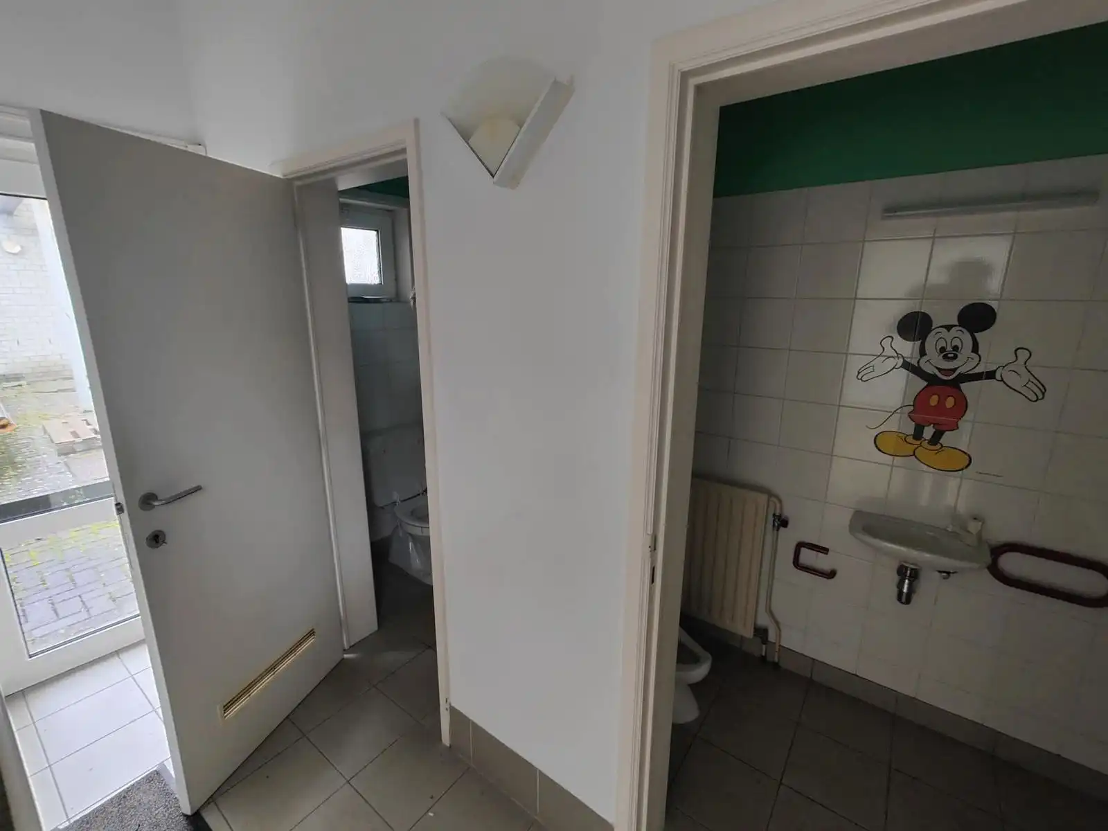 Titel: Commercieel gelijkvloers op toplocatie in het hart van Beveren foto 9