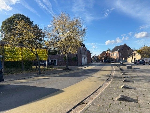 Gelijkvloerse koel- en handelsruimtes met laad- en loskade foto 30