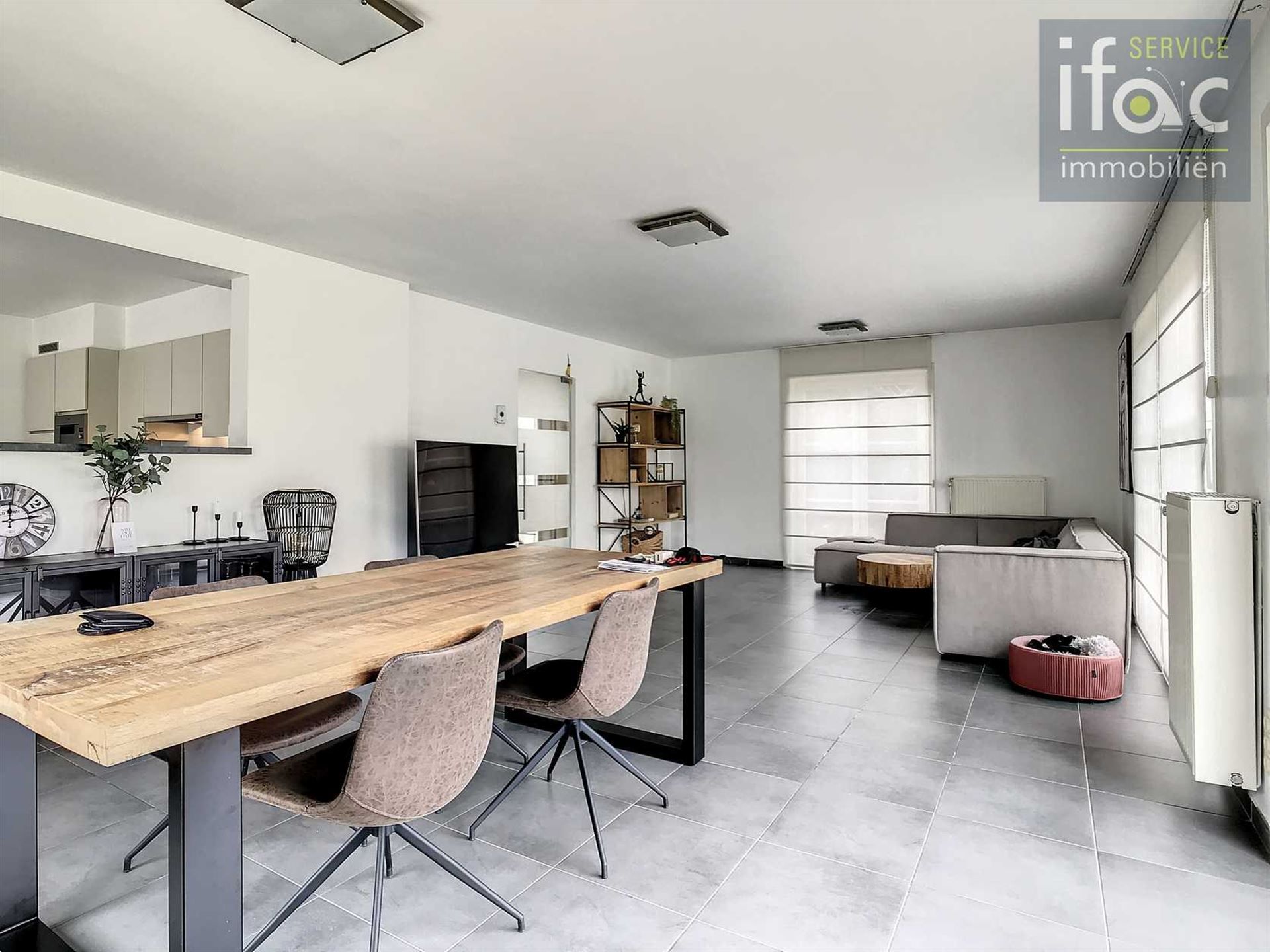 Geweldig gelegen Villa met 5 slaapkamers foto 9