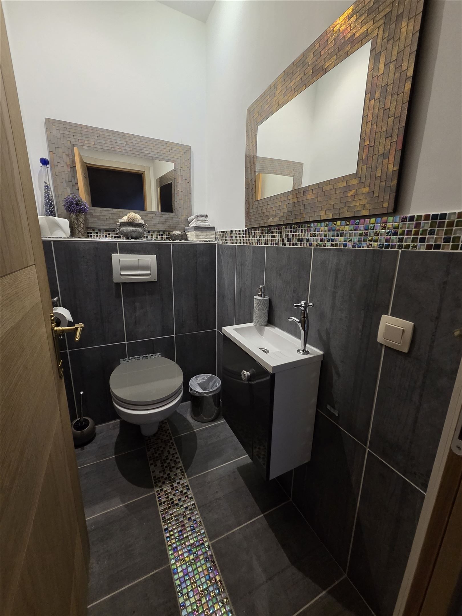 Veelzijdig gebouw: restaurant, hotel en feestzaal te Rebaix foto 18