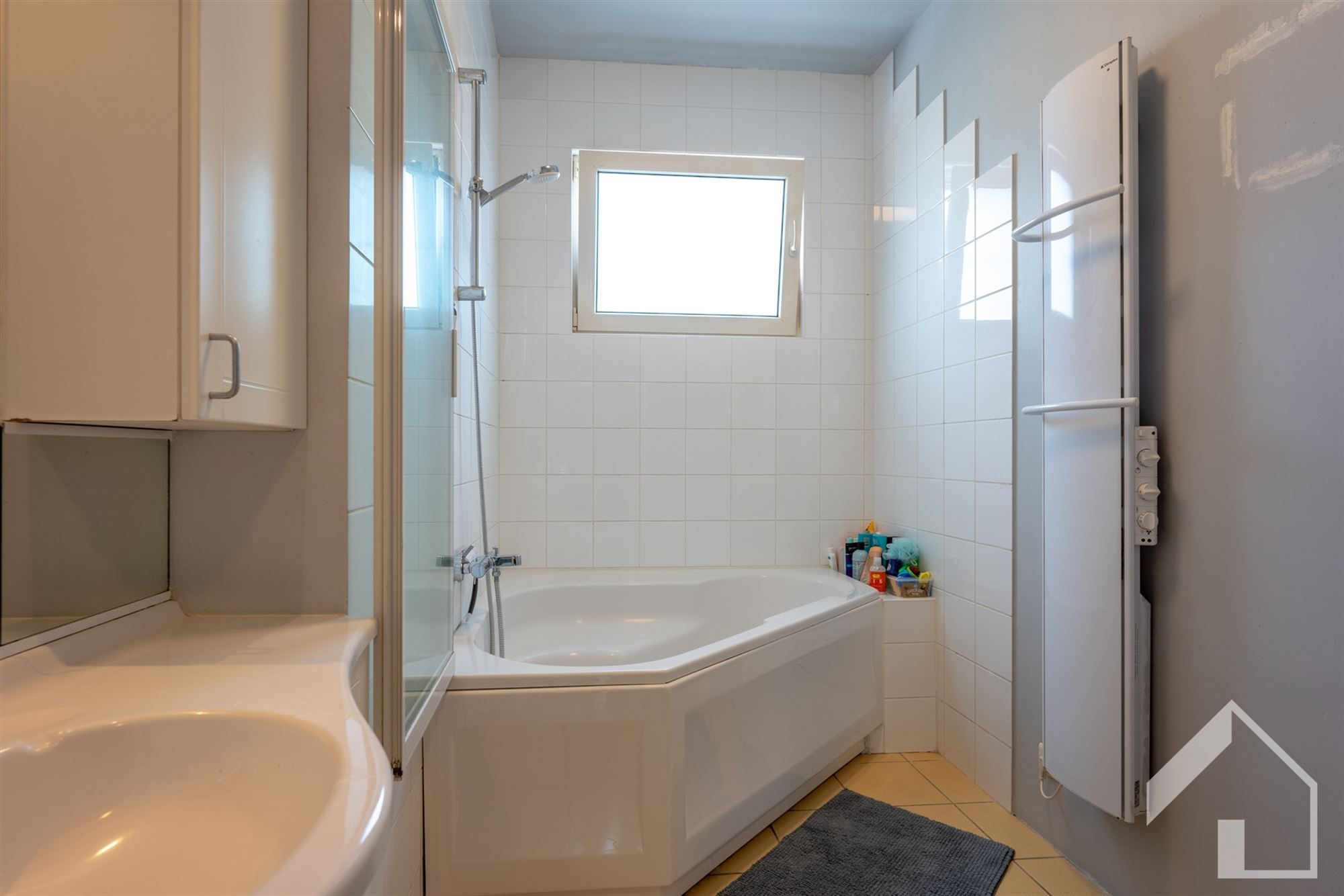 RUIME WONING MET 4 SLAAPKAMERS foto 12