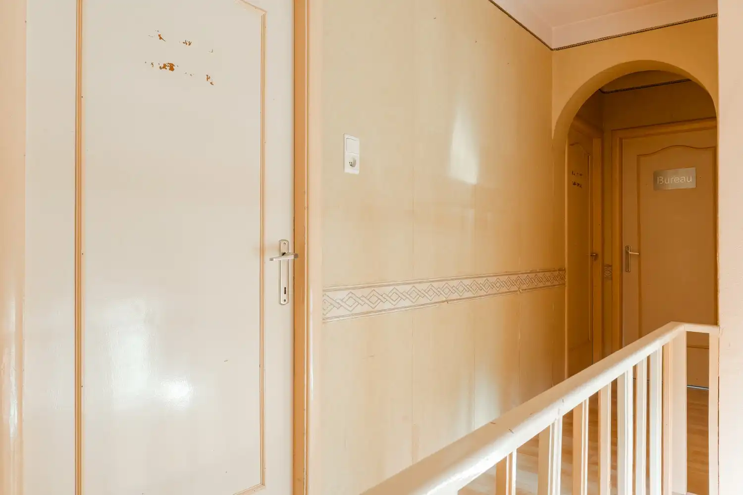 Leuke op te frissen woning 3 SLK woning in een doodlopende straat! foto 16