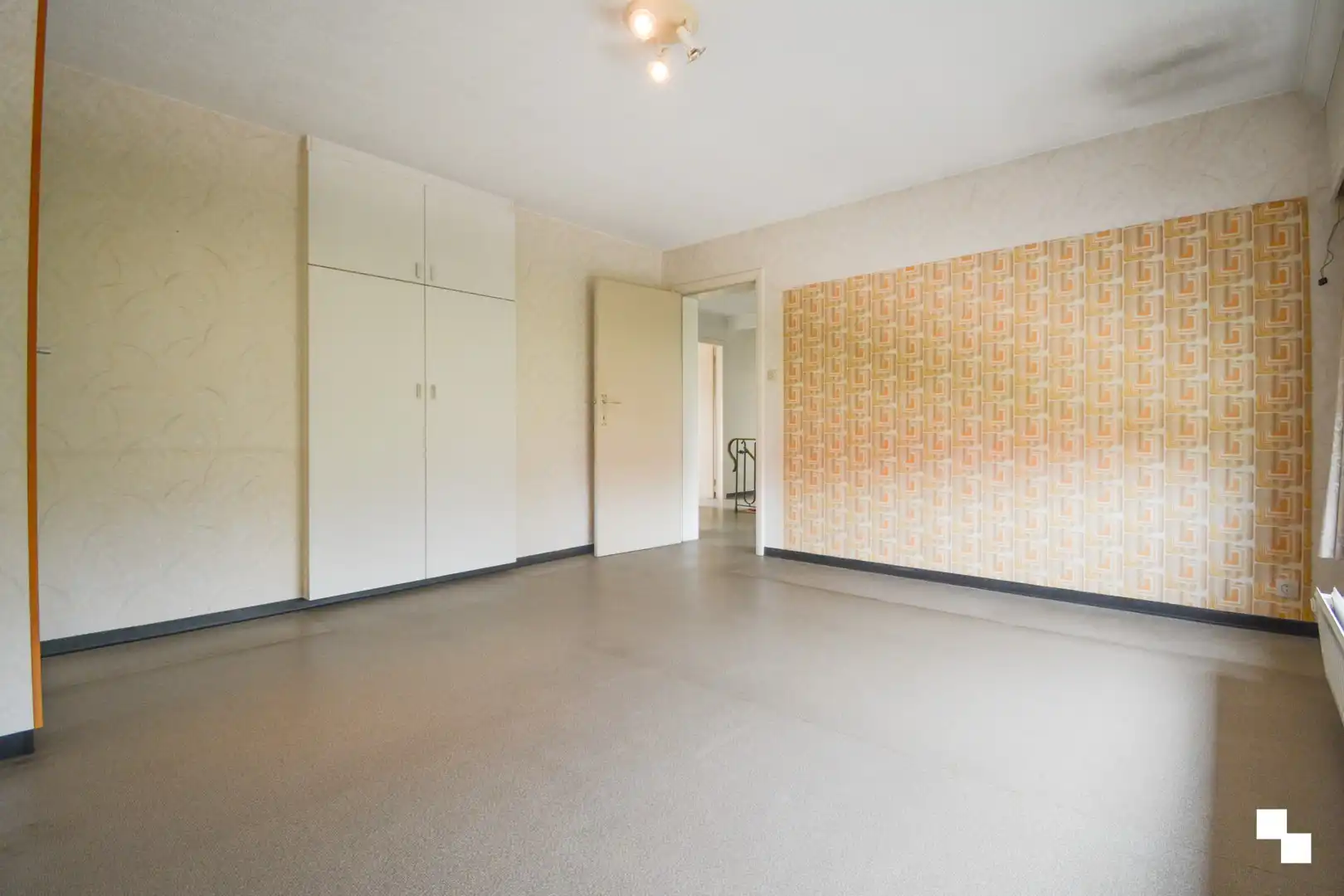 Verrassend ruime eengezinswoning met 5 slp te Roeselare foto 16