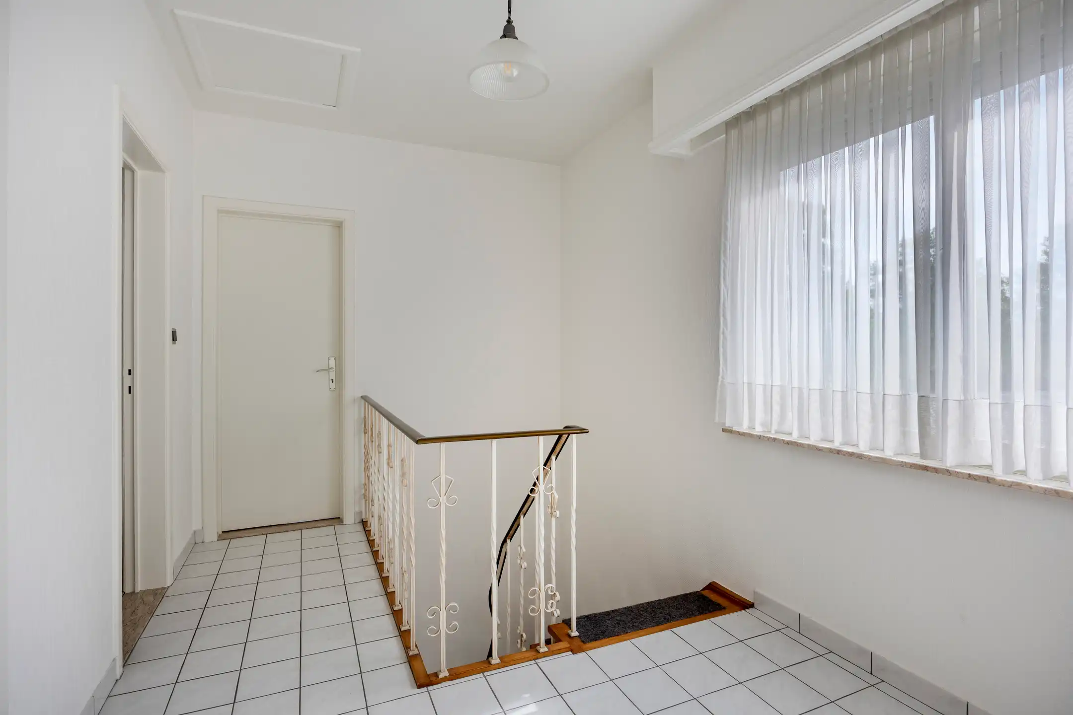 Ideale gezinswoning met 3 slaapkamers en dubbele garage foto 17