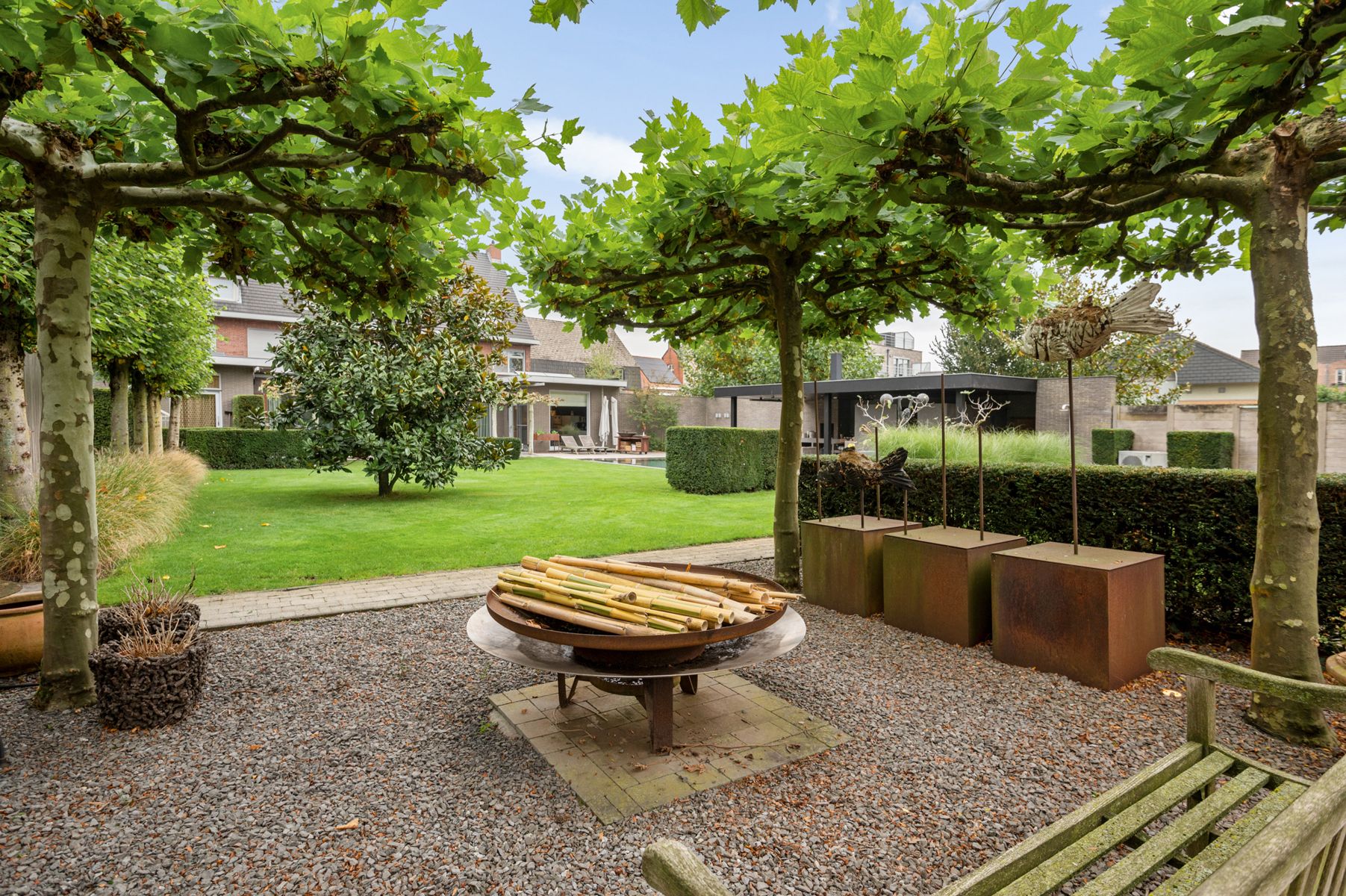 High-end afgewerkte praktijkvilla in het centrum foto 26