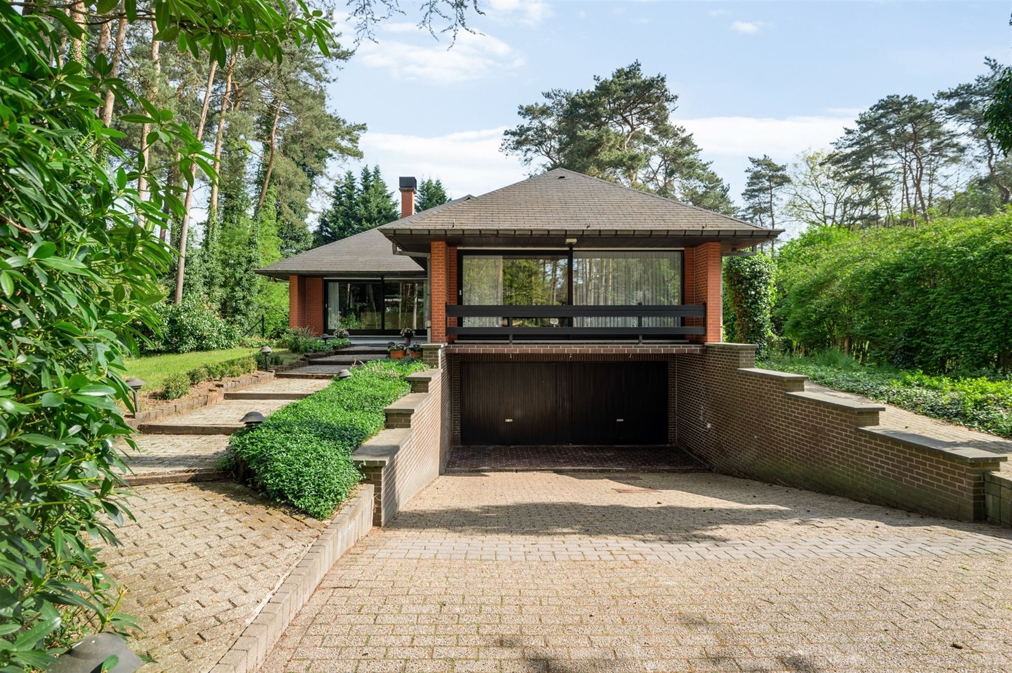 Architecturale woning, op een uitstekende locatie te Rijmenam foto {{pictureIndex}}