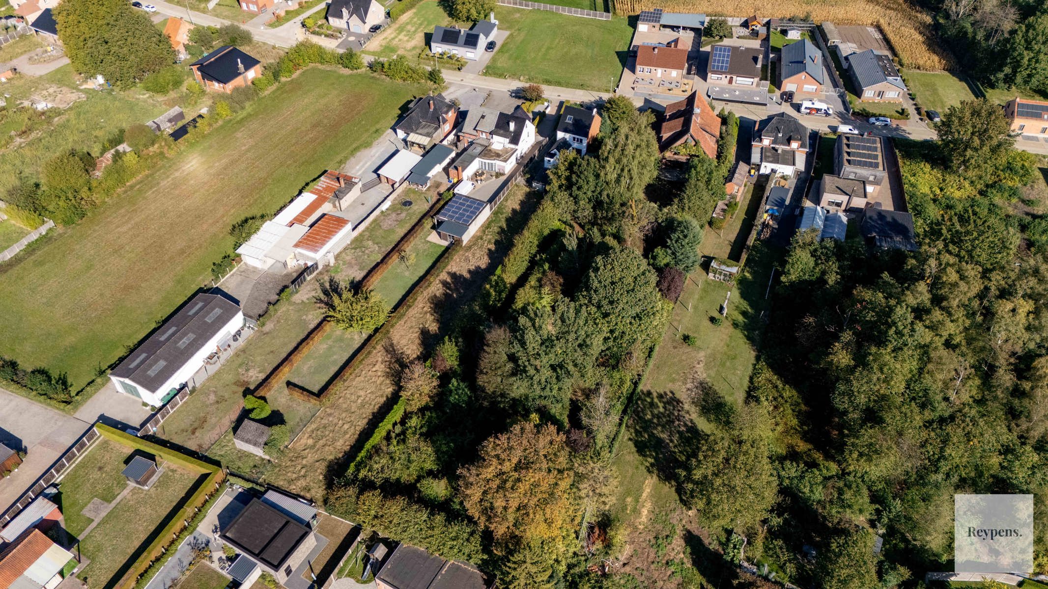 Verkavelbaar perceel grond met woning foto 3