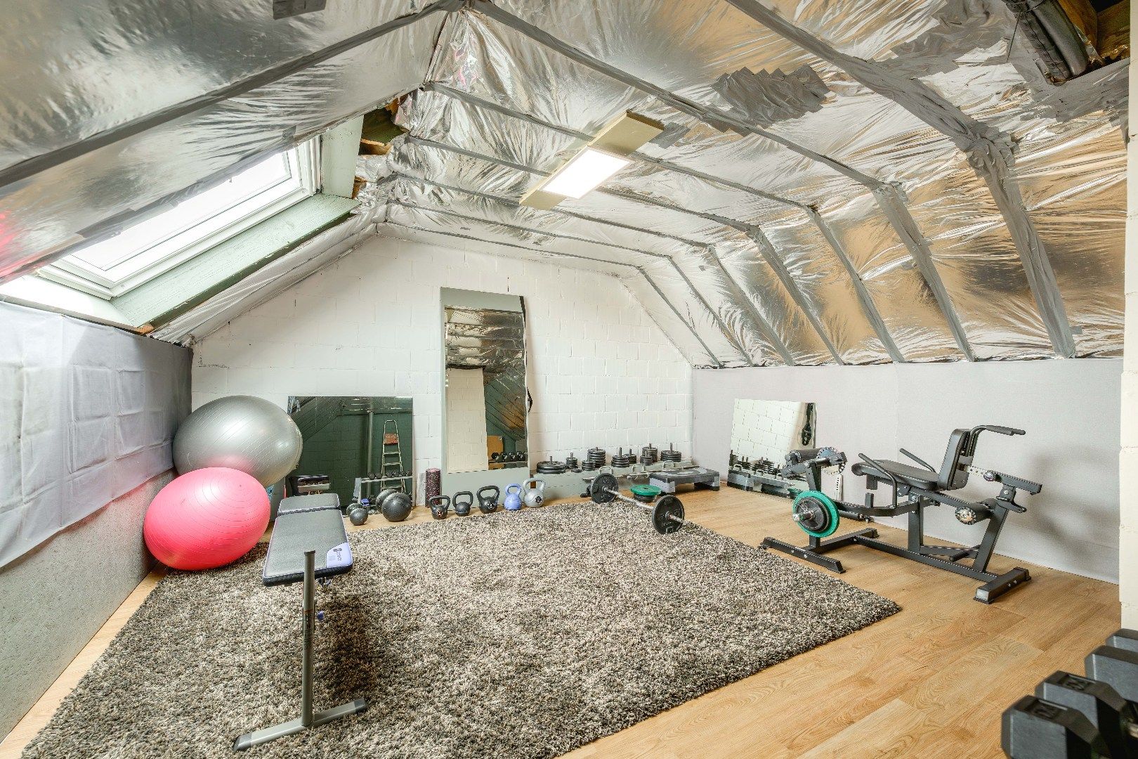 PERFECT ONDERHOUDEN &  ENERGIEZUINIGE WONING MET TUIN & GARAGE  foto 21