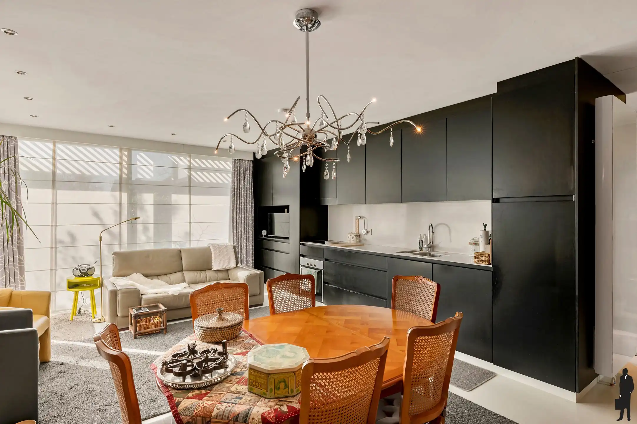 Ruime woning met zorgwoning foto 30