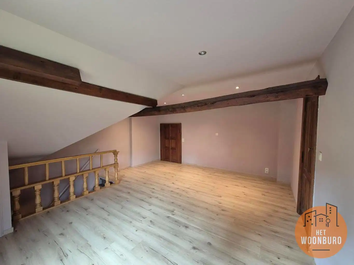 Instapklare woning met grote tuin en garage, rustig gelegen foto 10