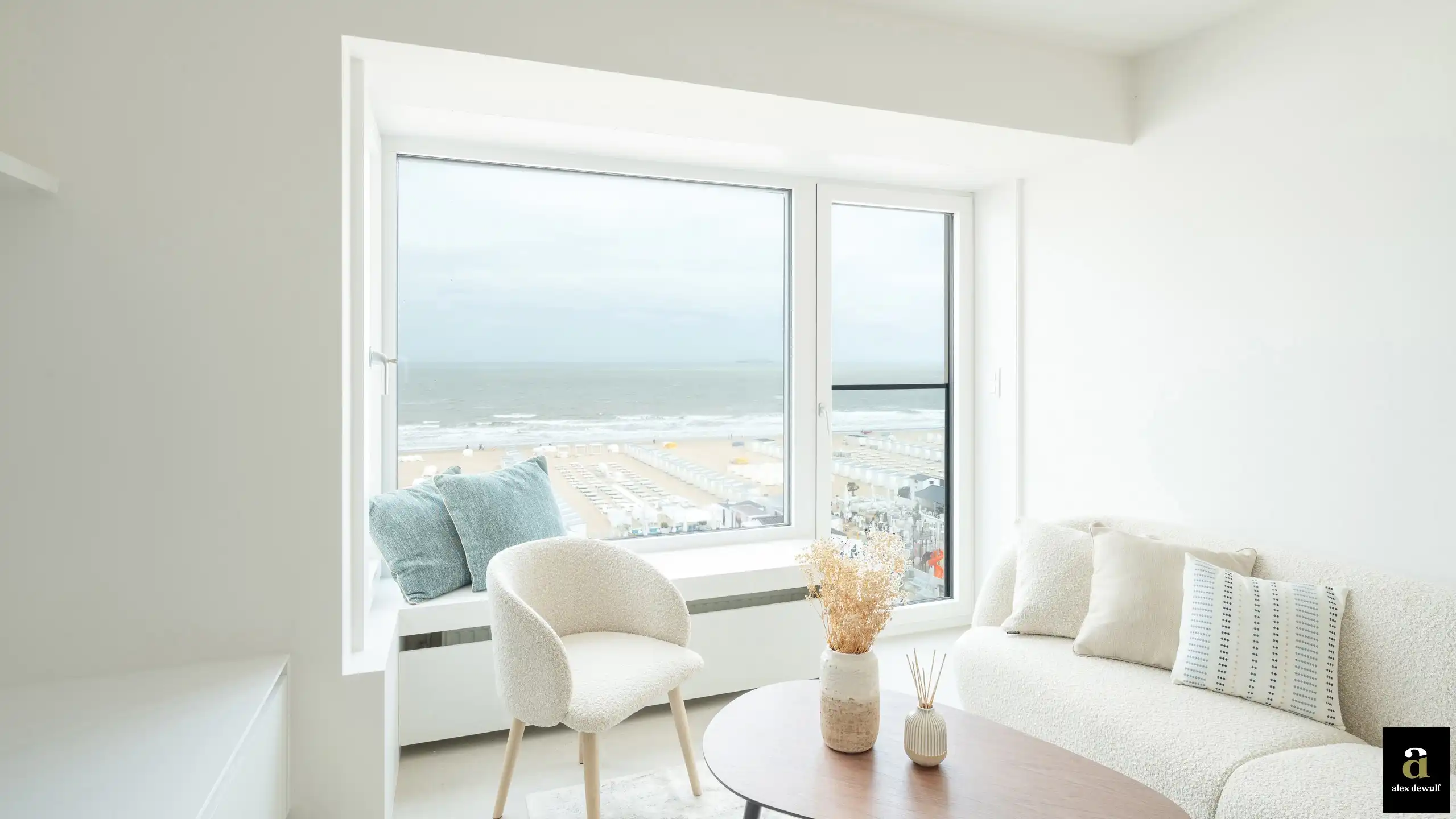 Mooi vakantie-appartement op de Zeedijk nabij het Rubensplein foto 5