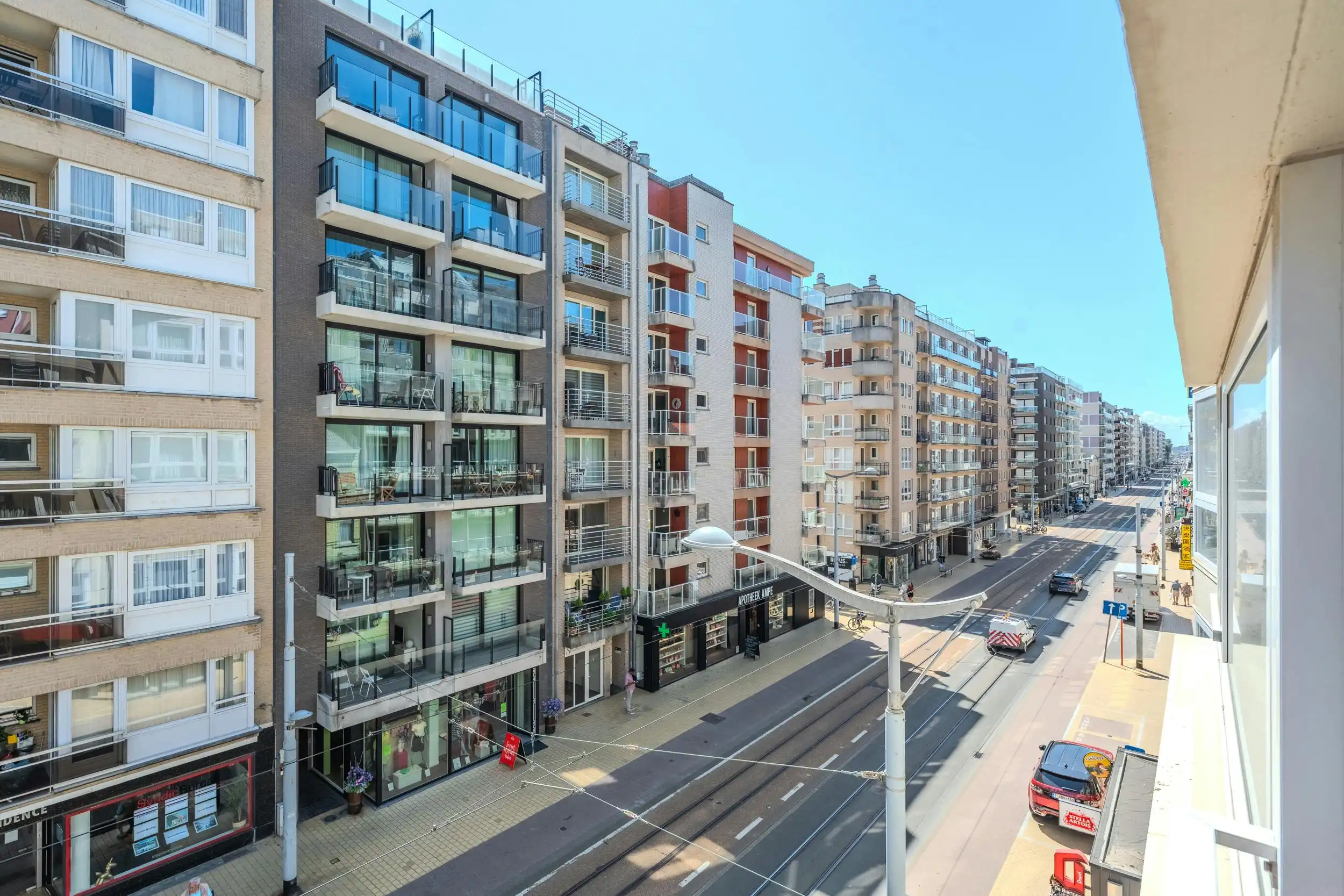 Gerenoveerd 2 slaapkamer appartement op topligging! foto 9
