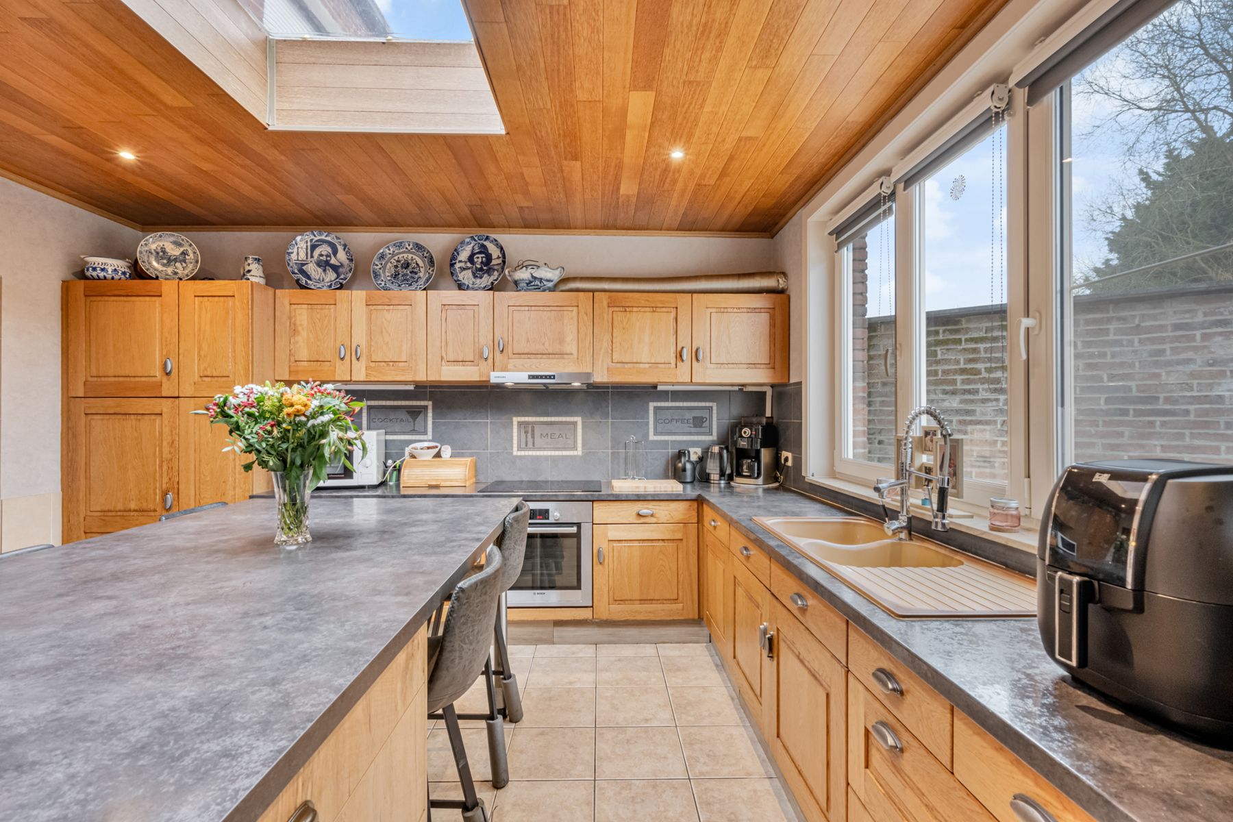 Ruime, energiezuinige woning met tuin, terras en 5 SLPK foto 9