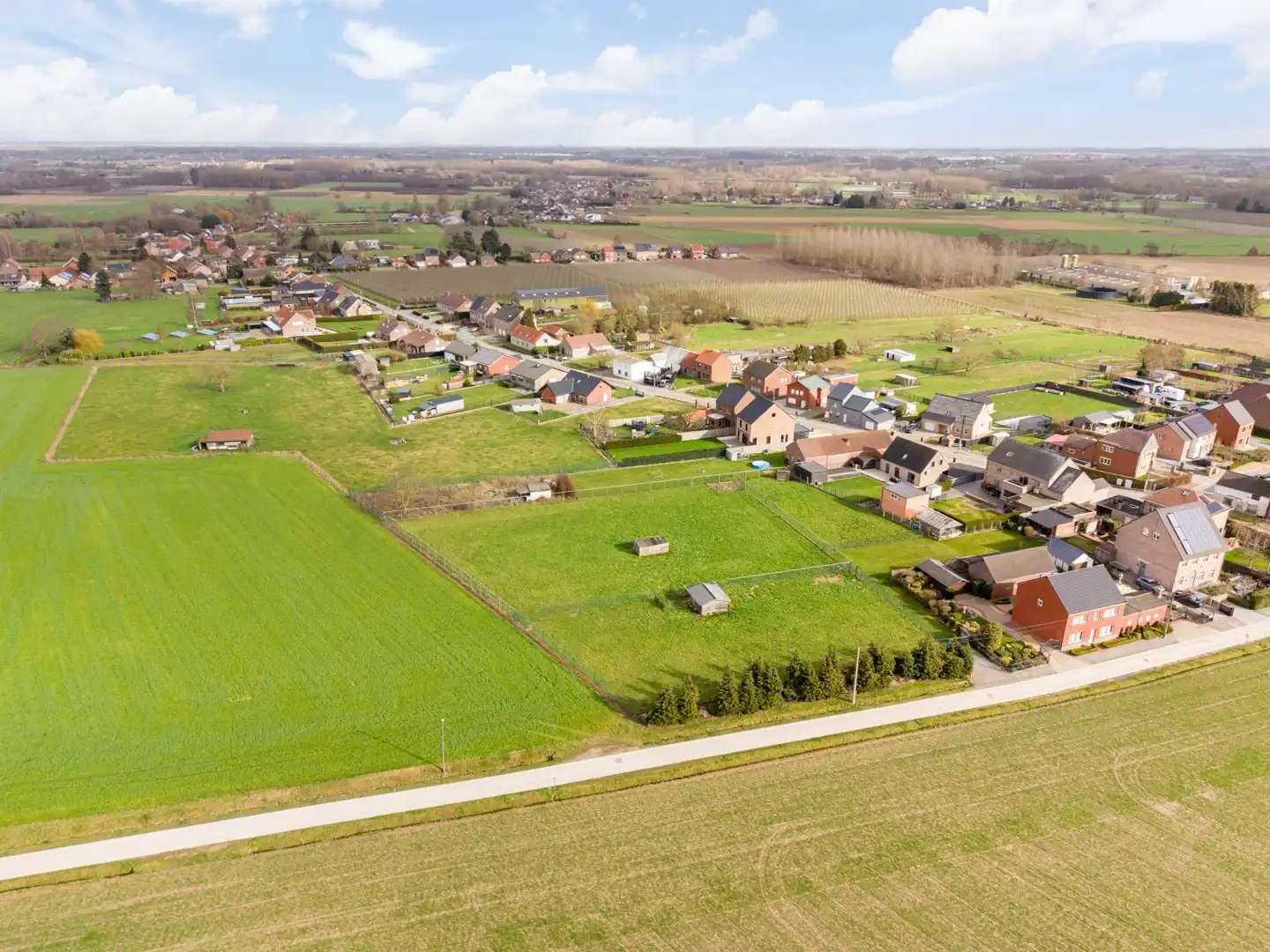 Landelijk wonen in alle rust met ruimte, charme en talloze mogelijkheden foto 29