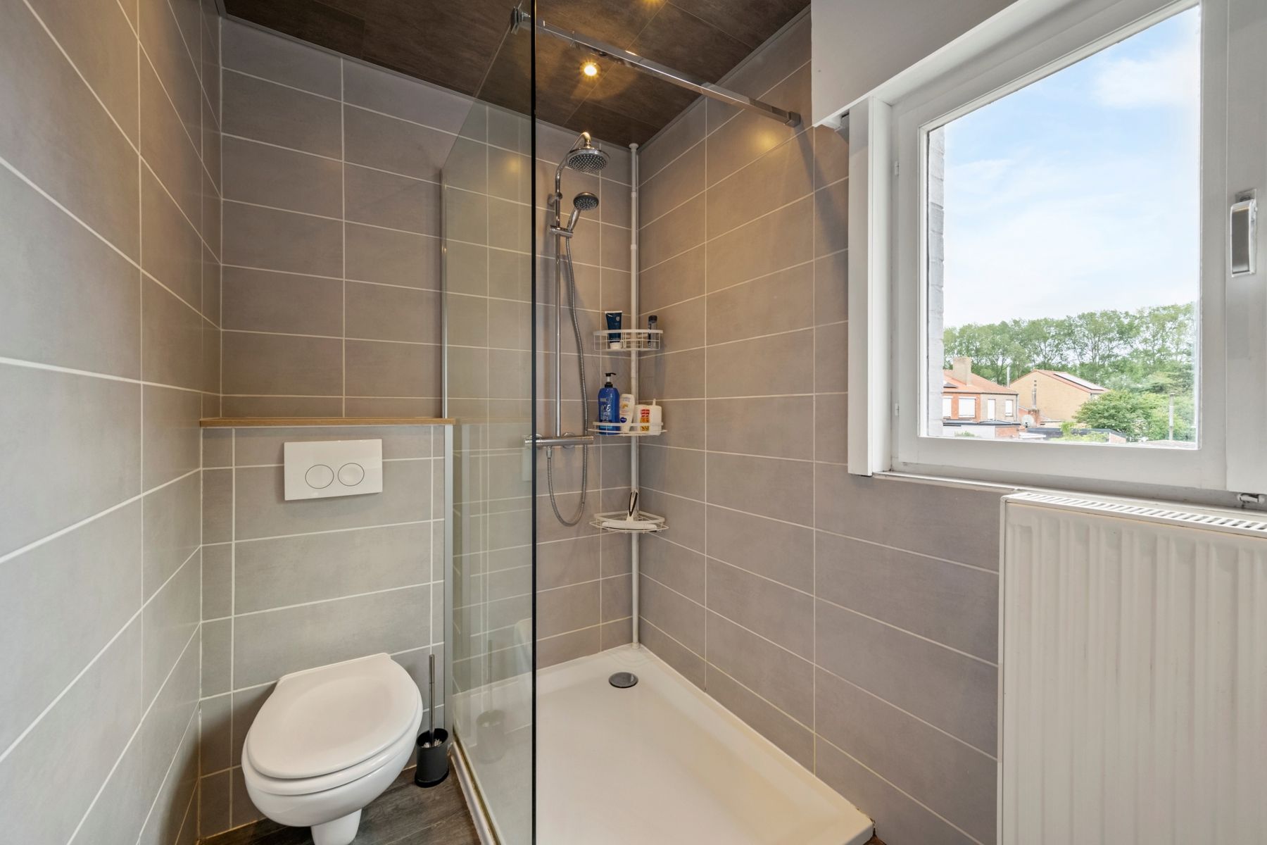 Rustig gelegen, lichtrijke & instapklare rijwoning te Brugge foto 16