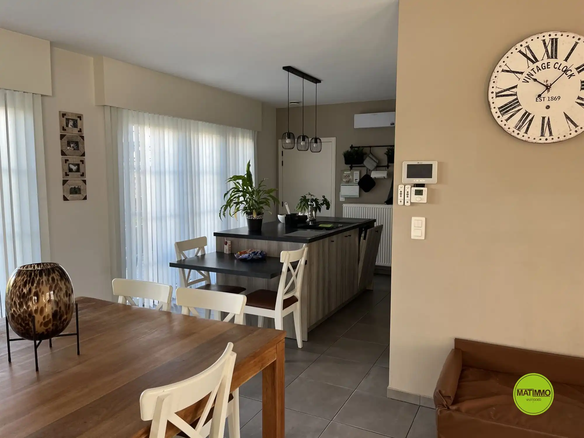 Instapklare BEN-woning in rustige, groene straat te Mol foto 6