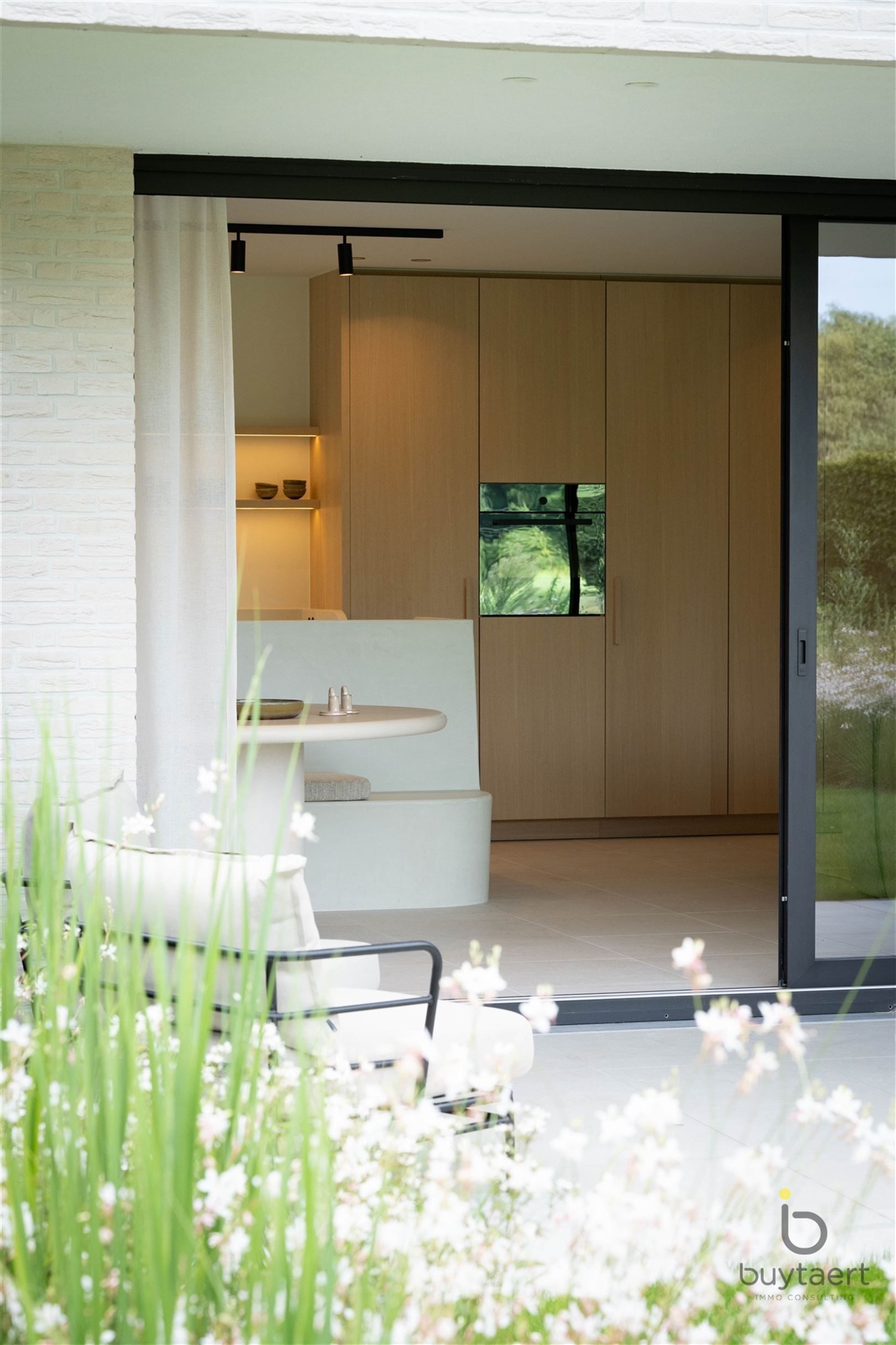 Knap gemeubeld gelijkvloers appartement te 's Gravenwezel met uizicht op natuurgebied! foto 45