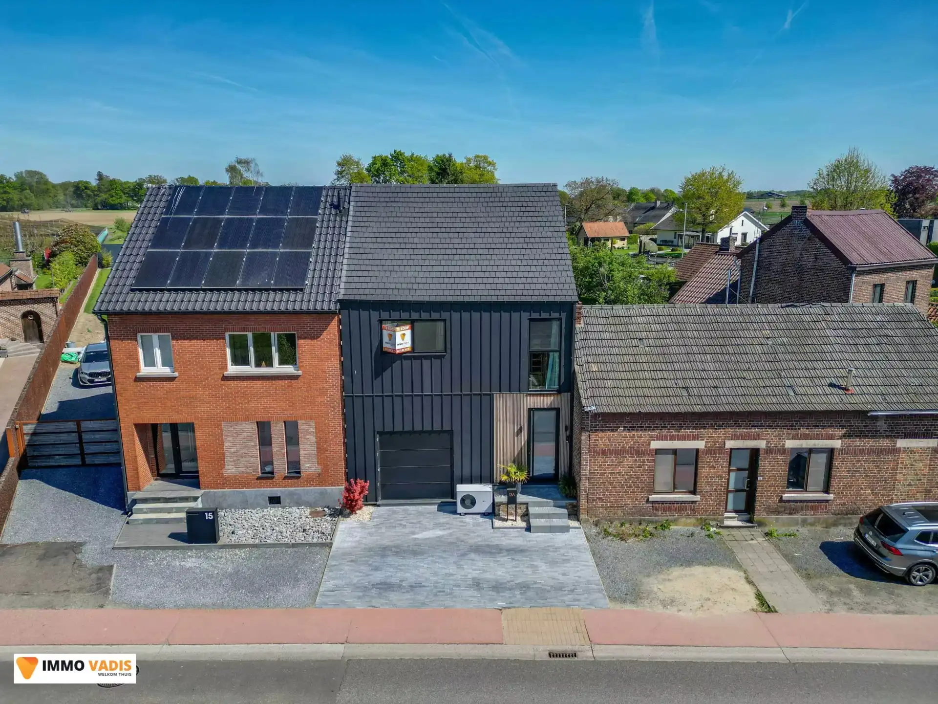 Exclusieve en instapklare BEN-woning met zuidgerichte tuin foto {{pictureIndex}}