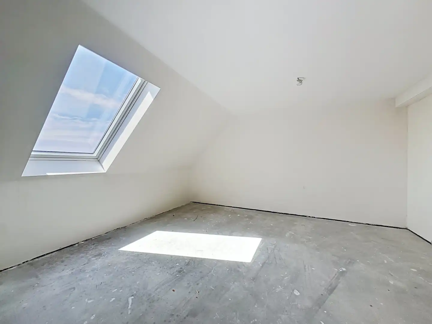 Ruim nieuwbouw appartement te Sint-Idesbald. foto 9